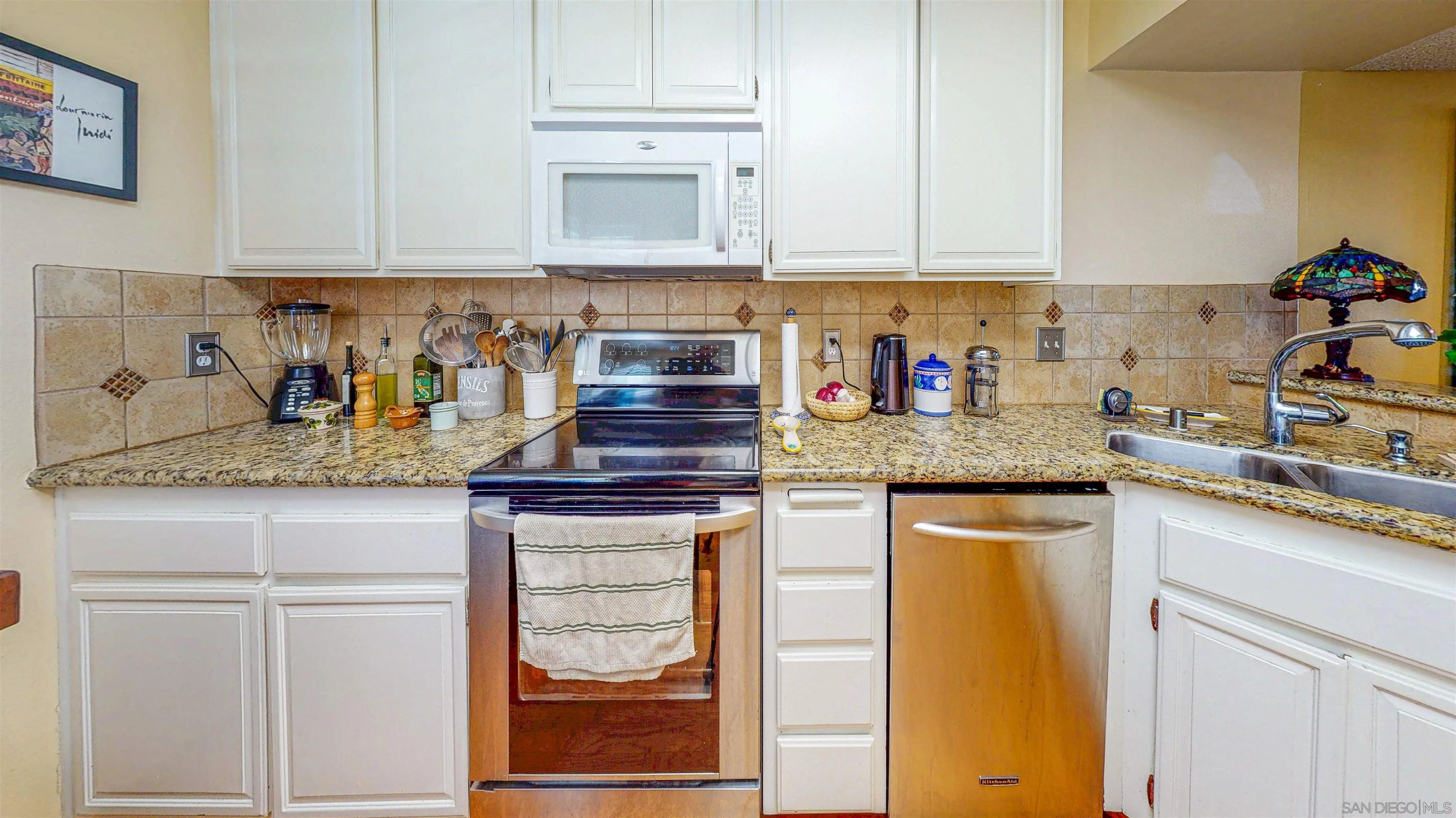 Photo #17: 250040165 Listing: Photo #17