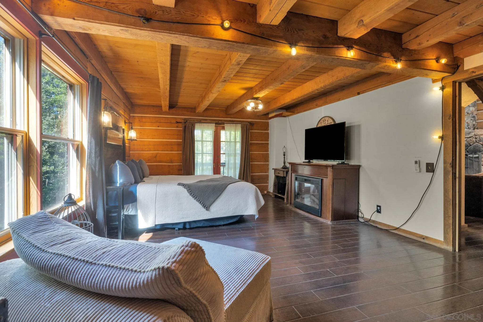 https://cdn.realtyfeed.com/cdn/127/250040167/6d78acea0e305c81464849289c08534e.webp