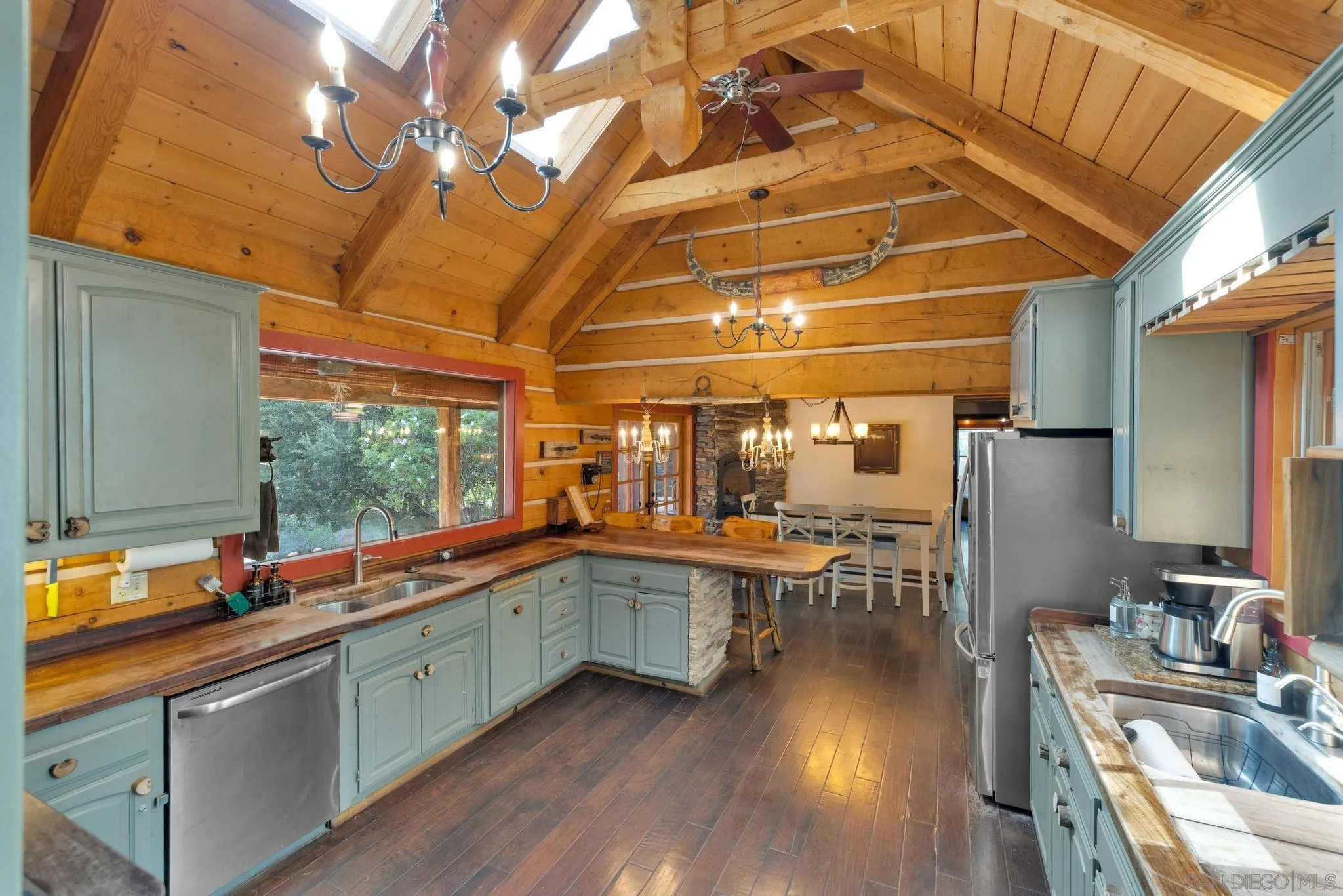 https://cdn.realtyfeed.com/cdn/127/250040167/e6a947667fde1f1dbc77b15076548818.webp