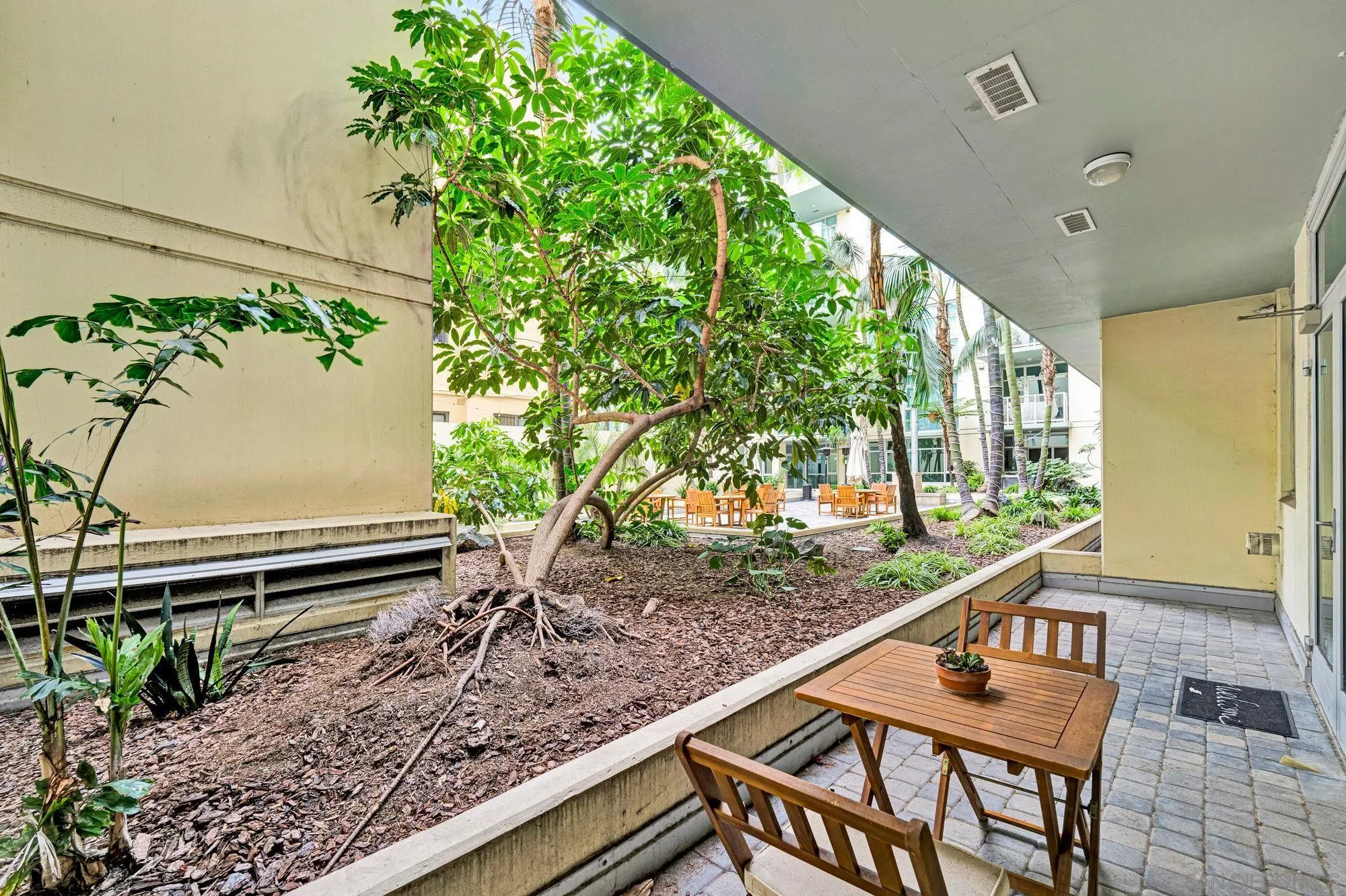 https://cdn.realtyfeed.com/cdn/127/250040169/0a7ffd82350b6e5d18d3c22cf13ca475.webp