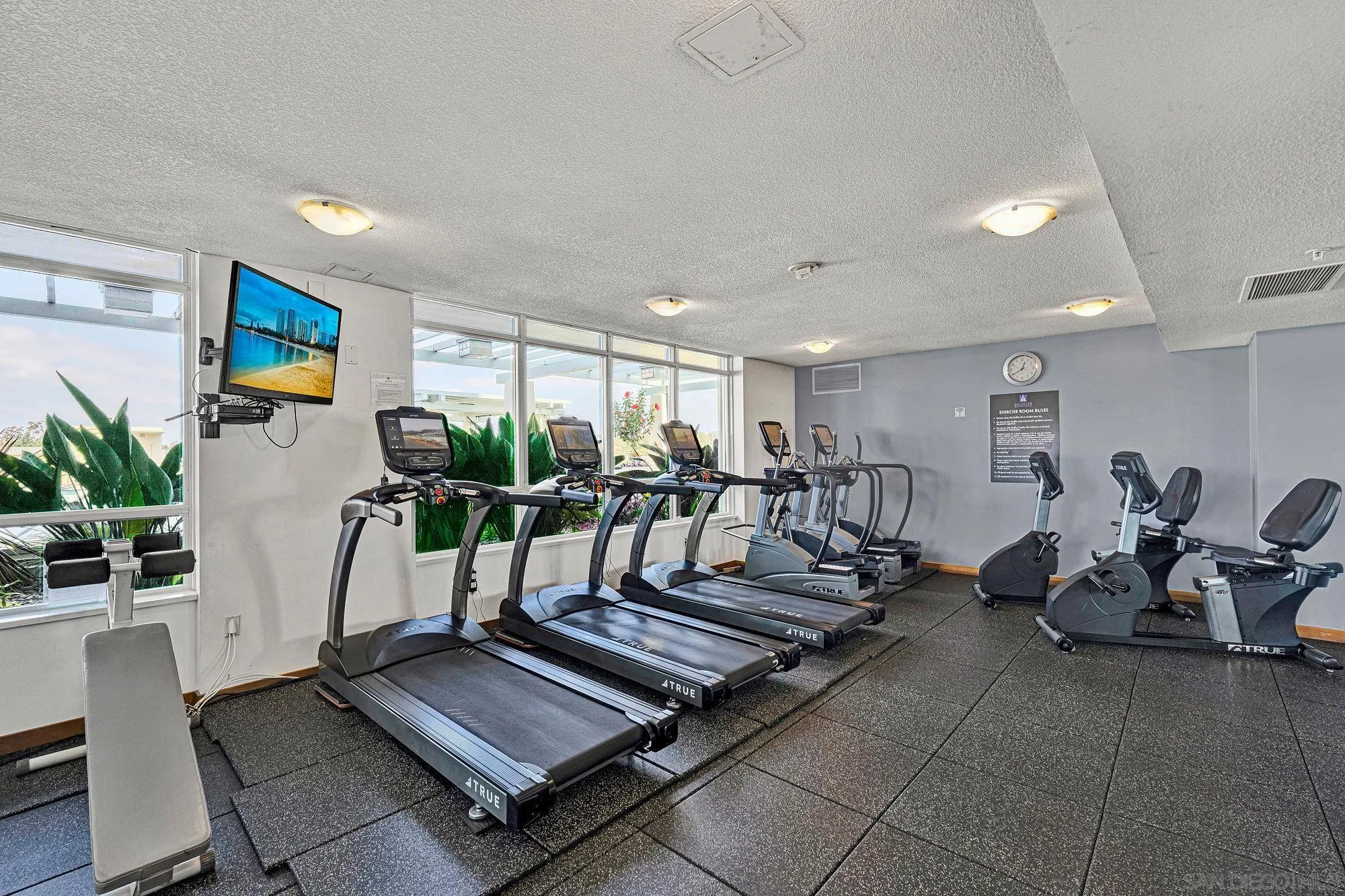 https://cdn.realtyfeed.com/cdn/127/250040169/2a8ed25ffa6e84b2cc261d018cfb217f.webp