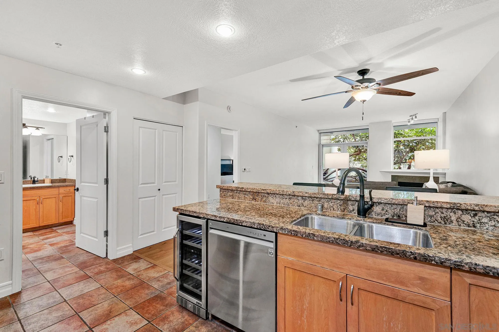 https://cdn.realtyfeed.com/cdn/127/250040169/2d8e818b8dd31b12bc37eaa0a1cac080.webp