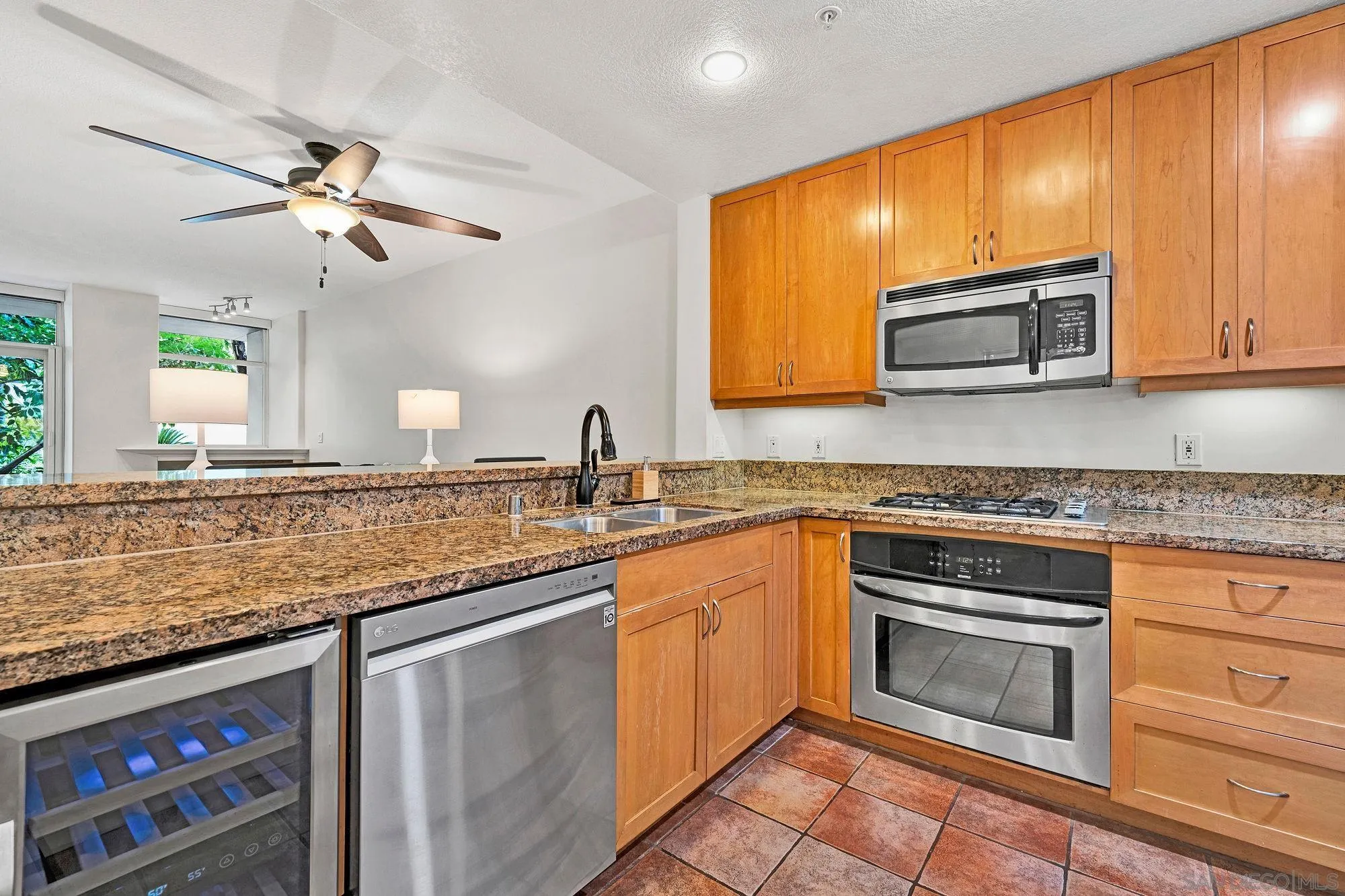 https://cdn.realtyfeed.com/cdn/127/250040169/4b644f0fb06b46f10cde81e197f0206a.webp