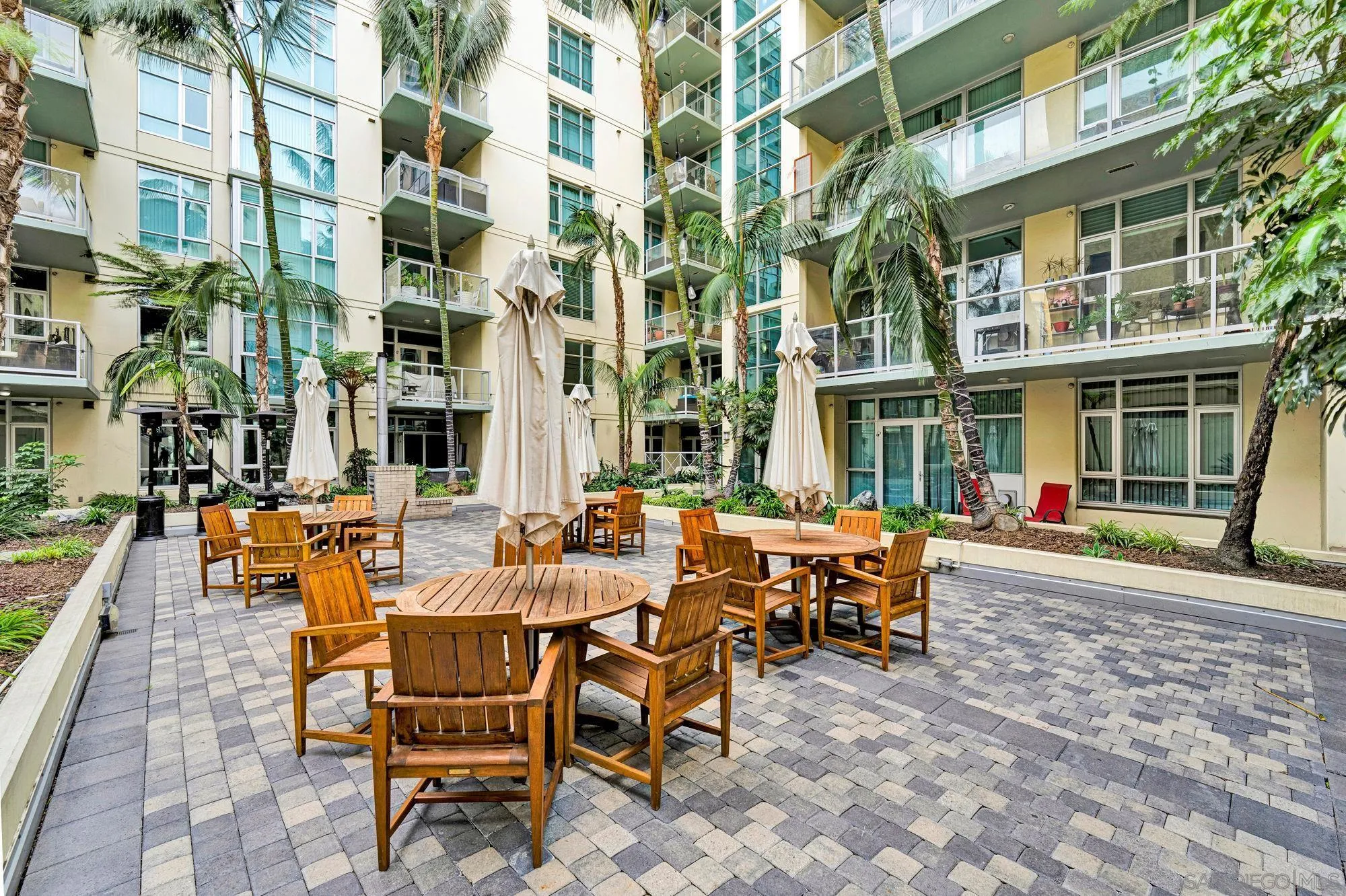 https://cdn.realtyfeed.com/cdn/127/250040169/b04f15fff9396755b80c8c0643e989b1.webp