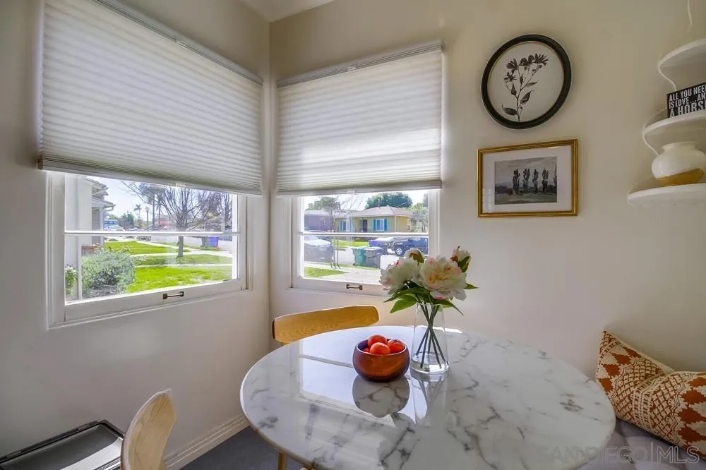 https://cdn.realtyfeed.com/cdn/127/250040177/898c8c93589f931185a89cd1ae14e5a9.webp