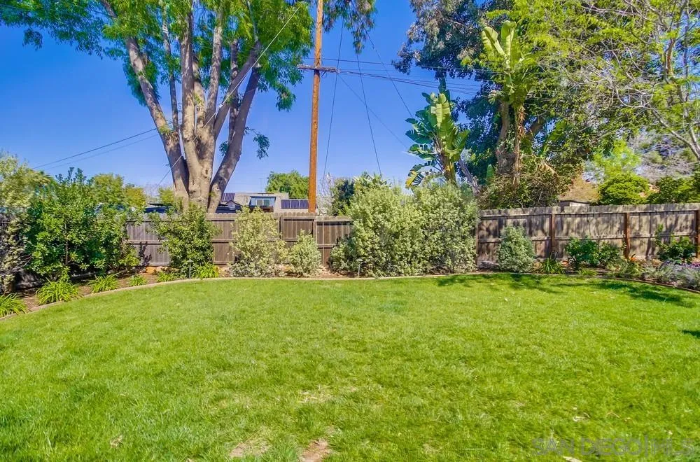https://cdn.realtyfeed.com/cdn/127/250040177/8f33071161d4eb2332475c11096e4be2.webp