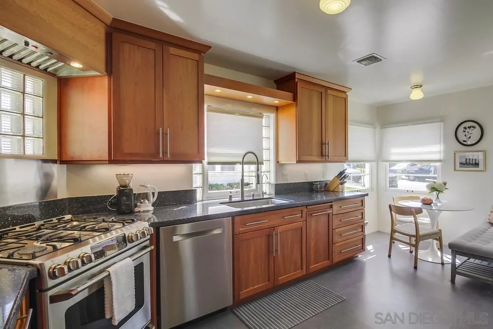 https://cdn.realtyfeed.com/cdn/127/250040177/a28c5c3a73195fb4b926451e54ca58c7.webp