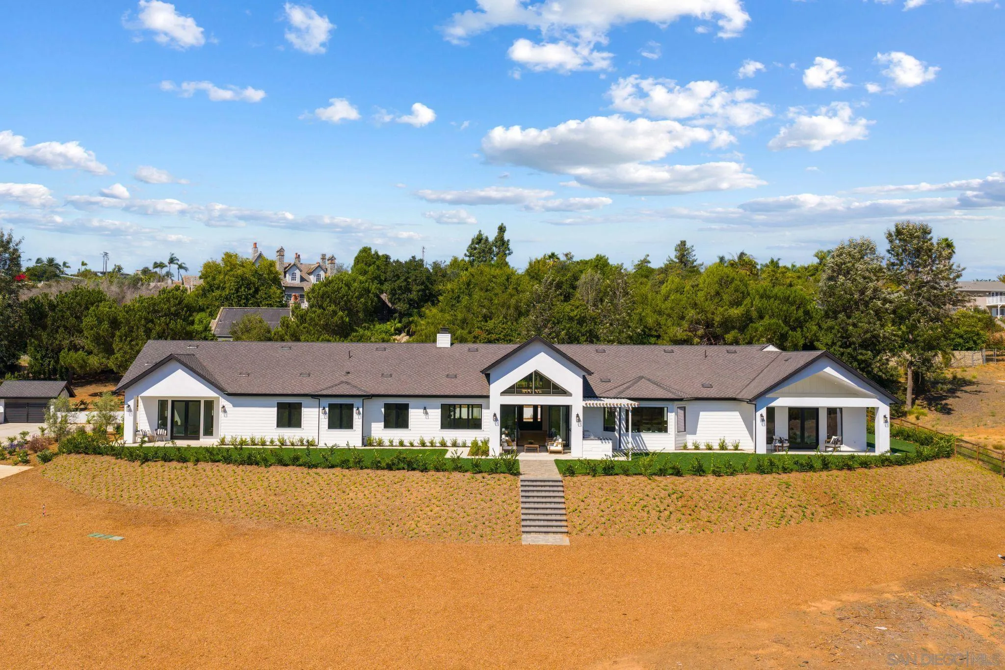 https://cdn.realtyfeed.com/cdn/127/250040178/6eafced9bdbf59897df144611a3910b4.webp
