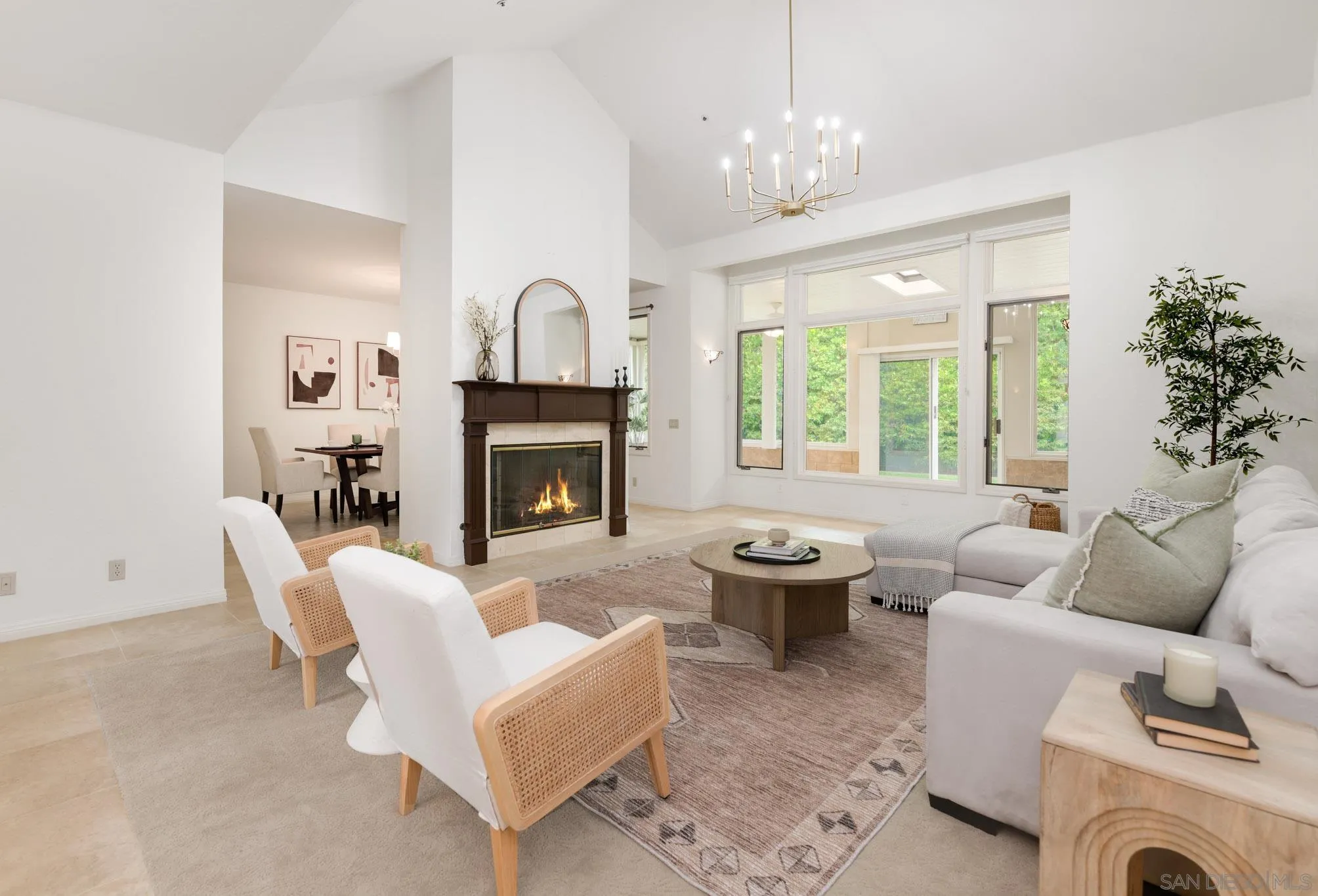 https://cdn.realtyfeed.com/cdn/127/250040179/49255ef4c0f9269bfcd77414bf0e0d1b.webp