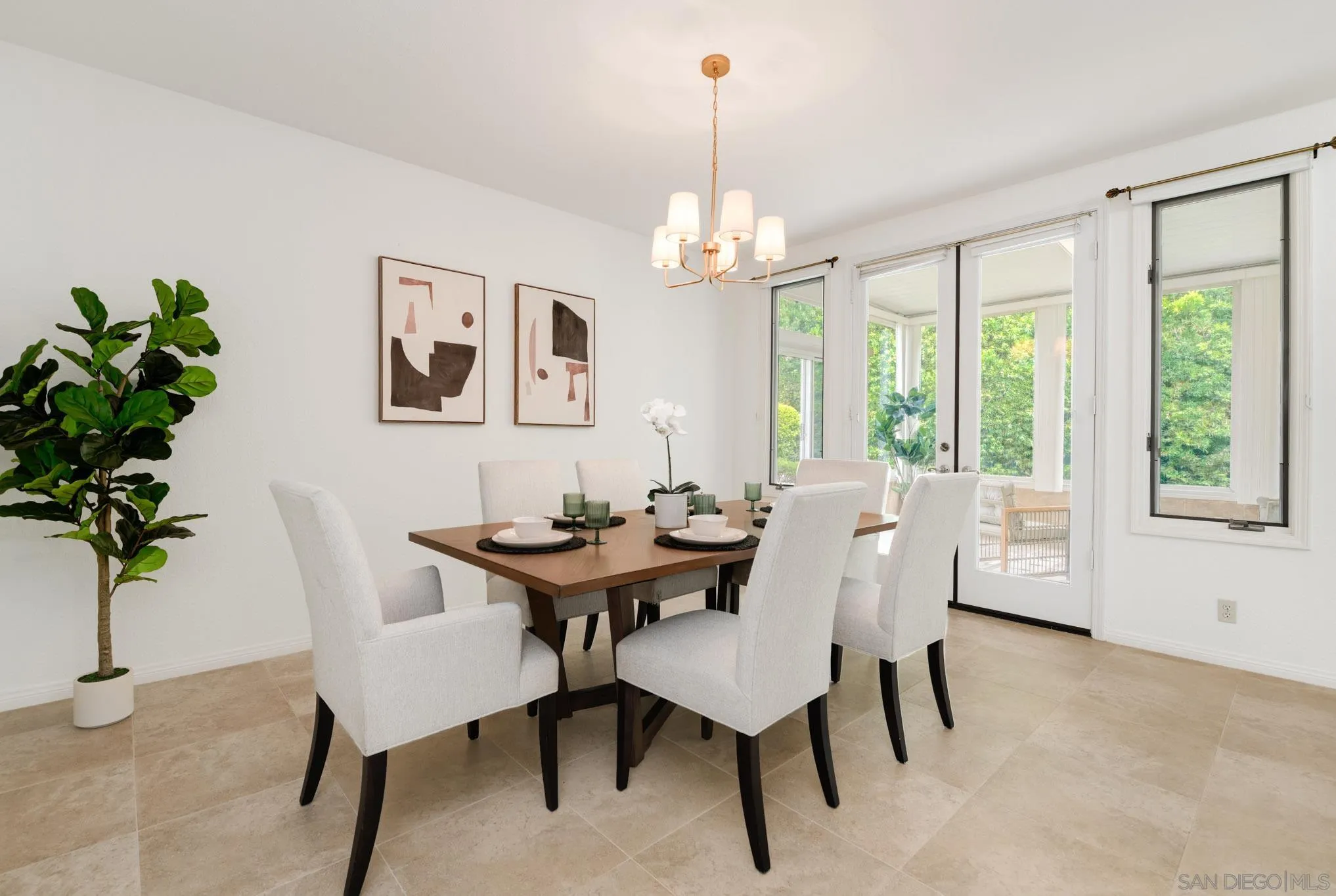 https://cdn.realtyfeed.com/cdn/127/250040179/71e09a68add44966ab8bb74cecb7fd47.webp