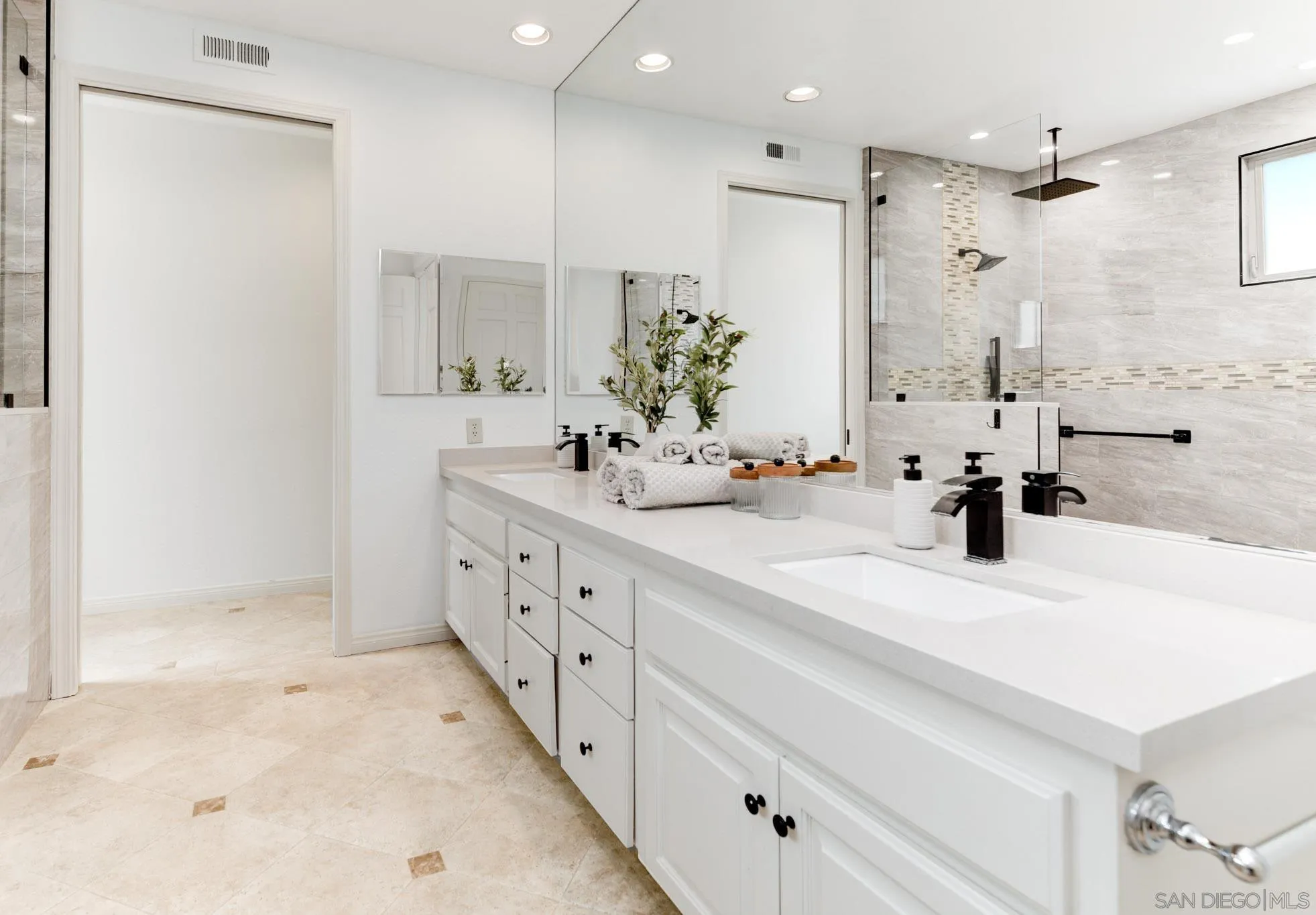 https://cdn.realtyfeed.com/cdn/127/250040179/e31fe7a8777b7511585aa13c82ce5cee.webp
