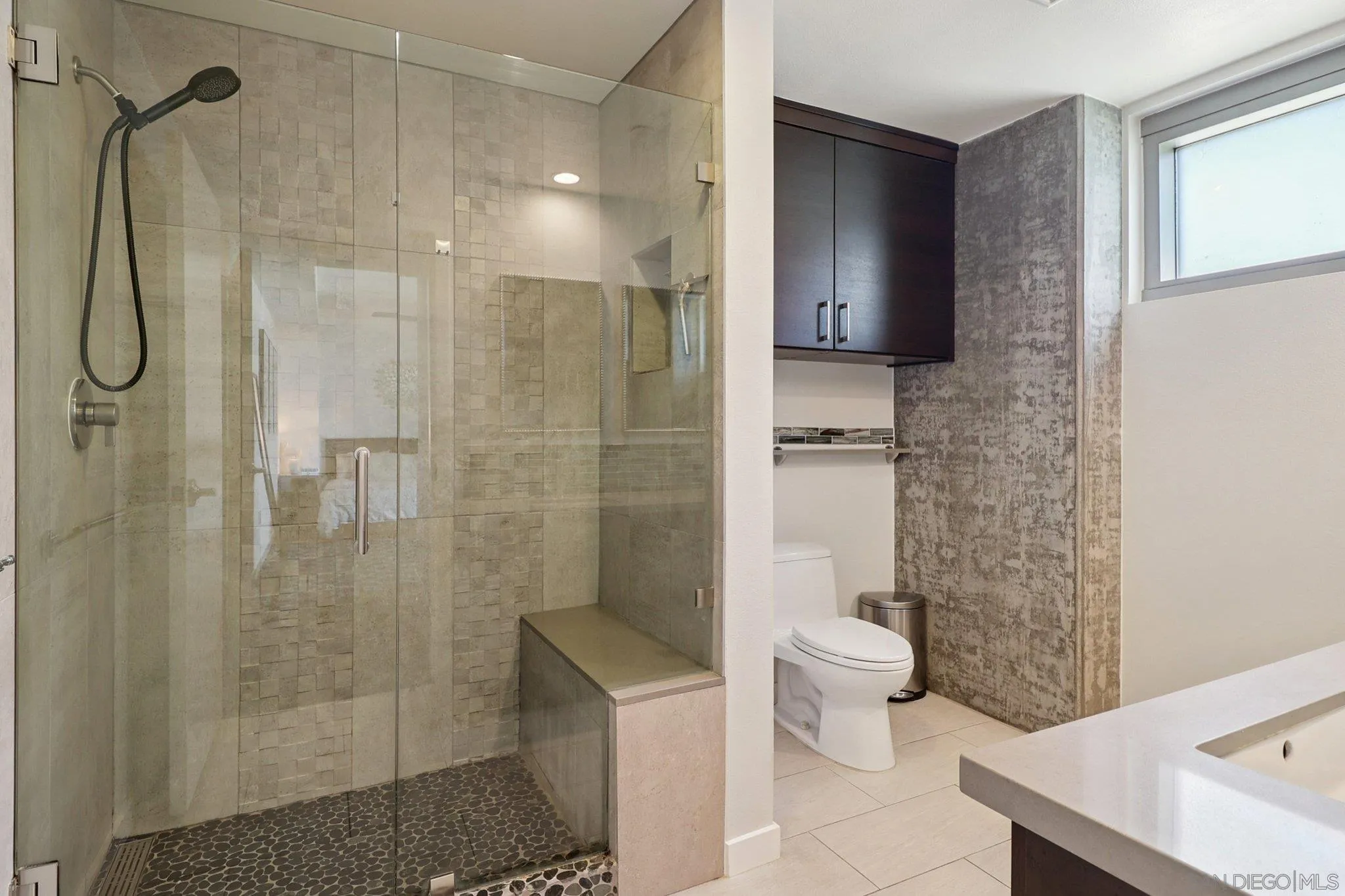 Photo #9: 250040185 Listing: Photo #9