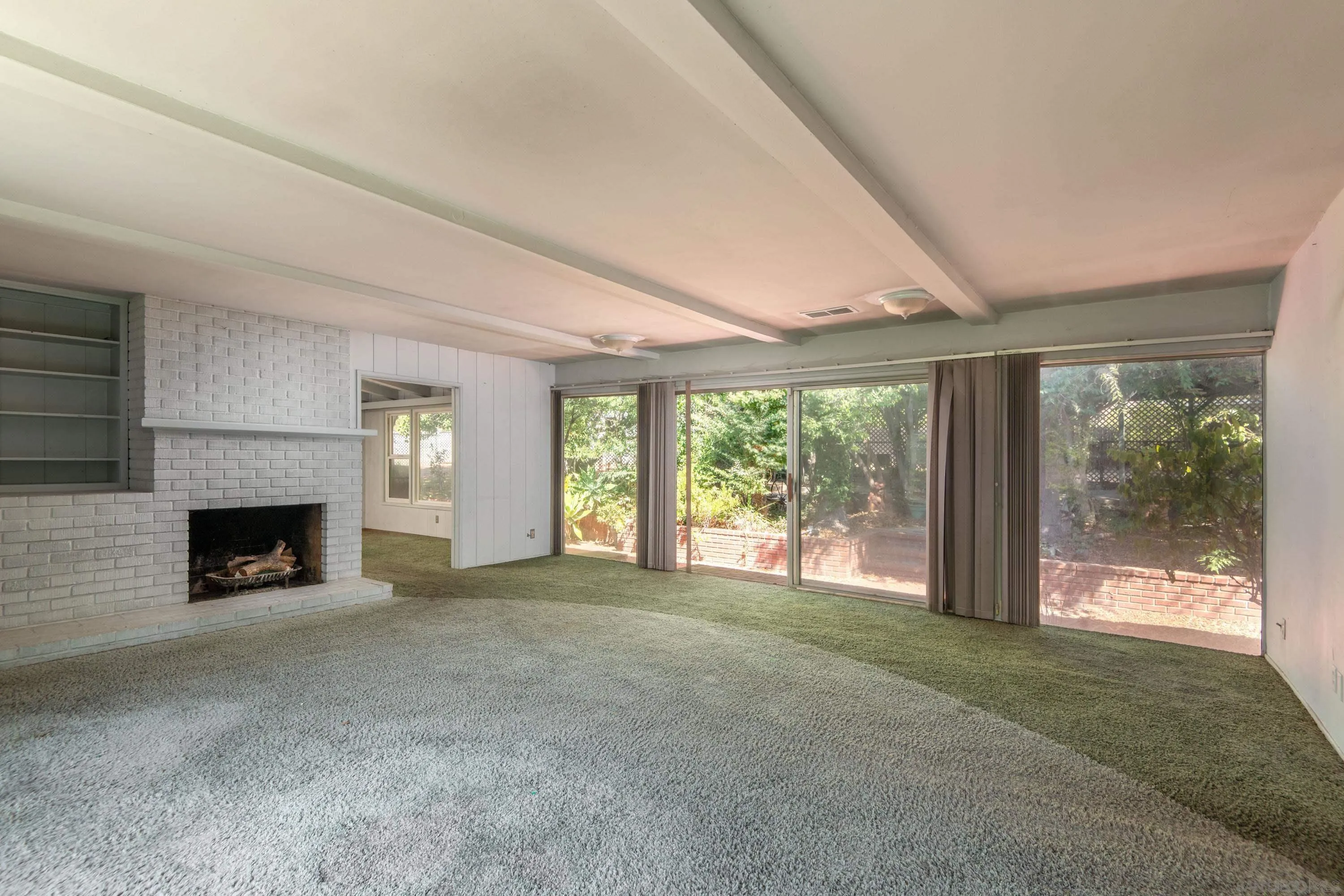 https://cdn.realtyfeed.com/cdn/127/250040198/6b2cb5c4d109d3ec376495c24d62f886.webp