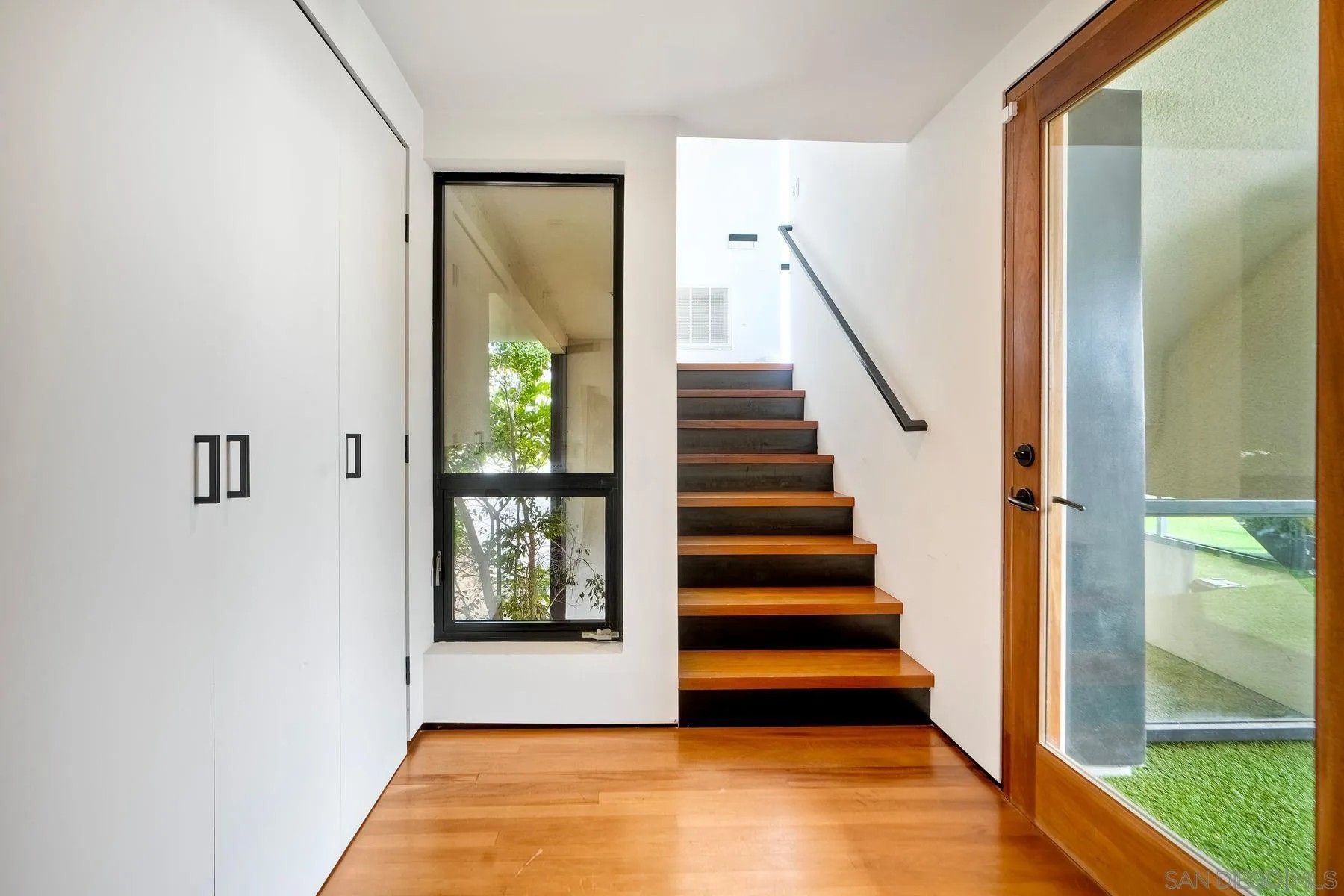 https://cdn.realtyfeed.com/cdn/127/250040200/9b96eb40a96536715e077b8230e016af.webp