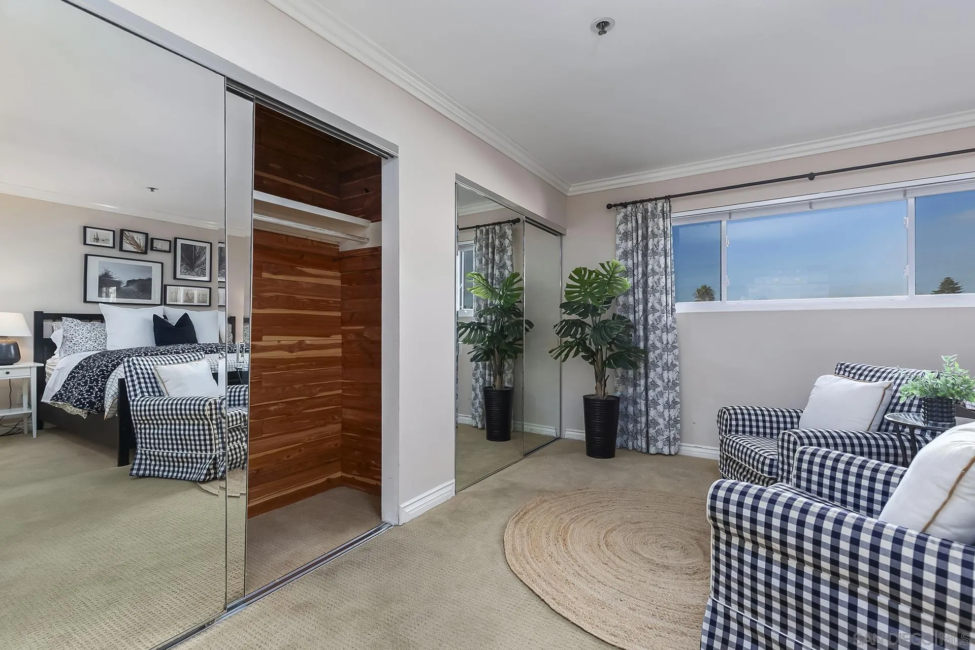 https://cdn.realtyfeed.com/cdn/127/250040201/44650d9a46d72aae7a11c8c972a7ca5c.webp