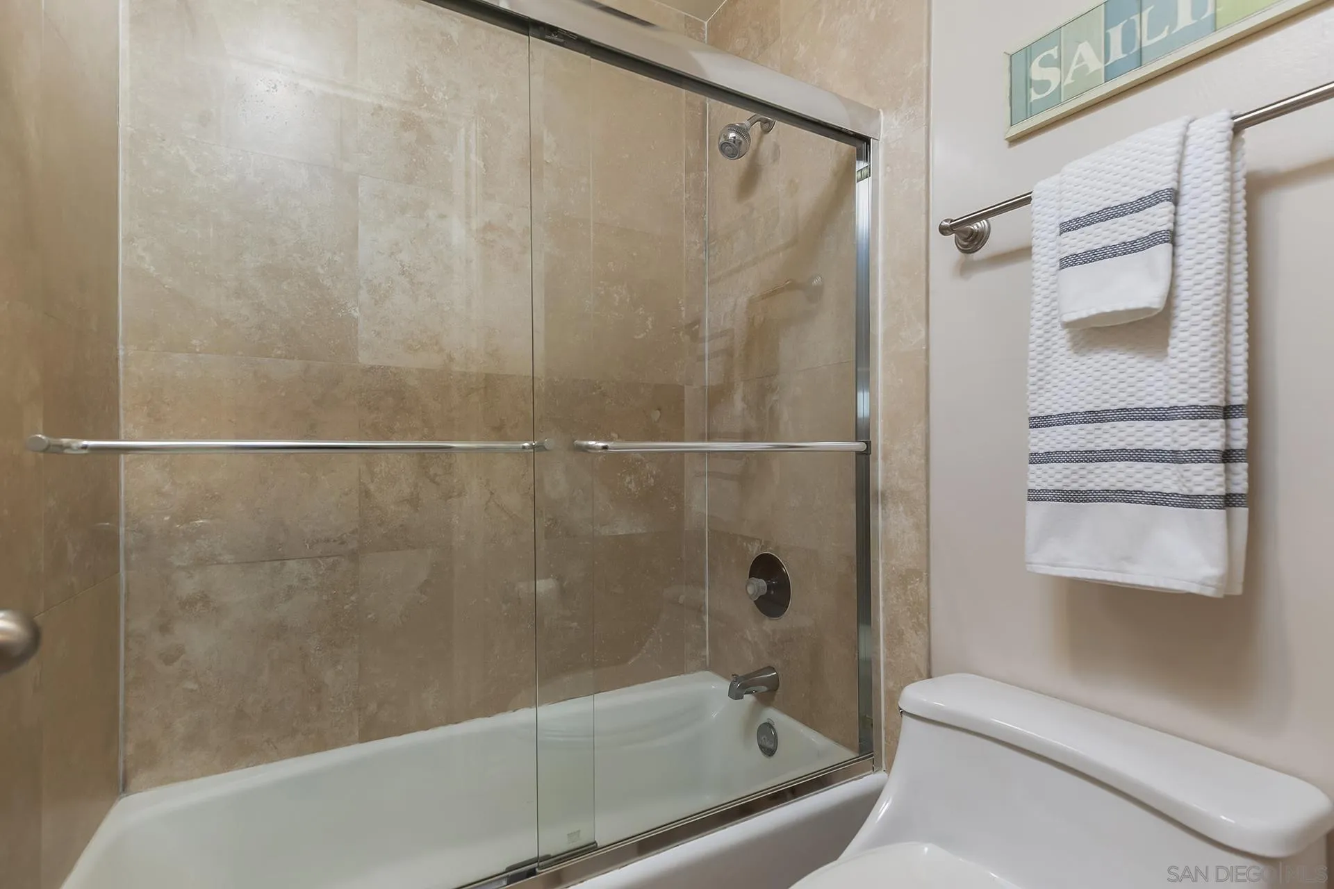 https://cdn.realtyfeed.com/cdn/127/250040201/57a41dd44eef83ecbae08e3a2481a984.webp