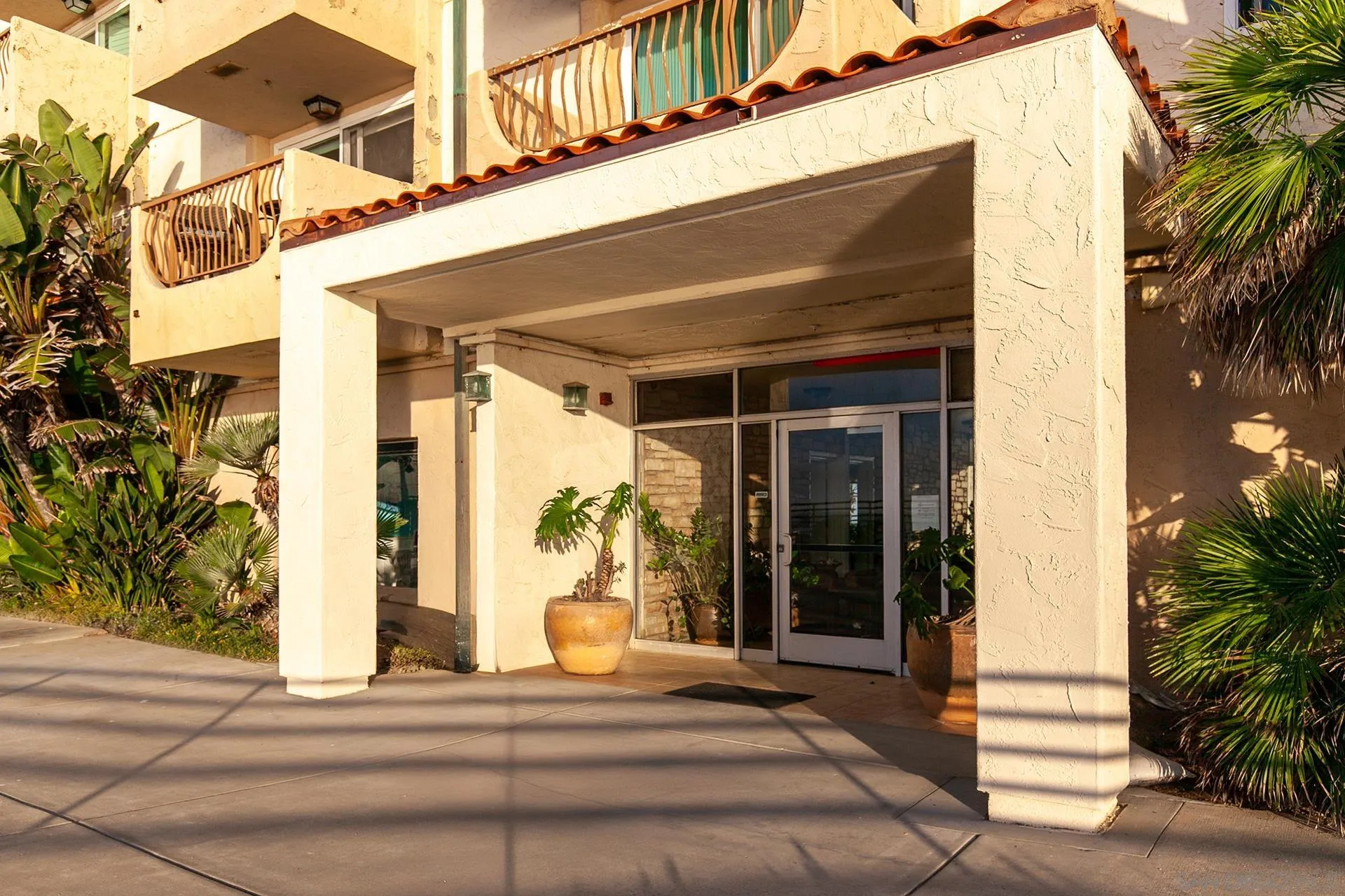 https://cdn.realtyfeed.com/cdn/127/250040201/8698313e0cbb3af40e05cbfa4d388c43.webp