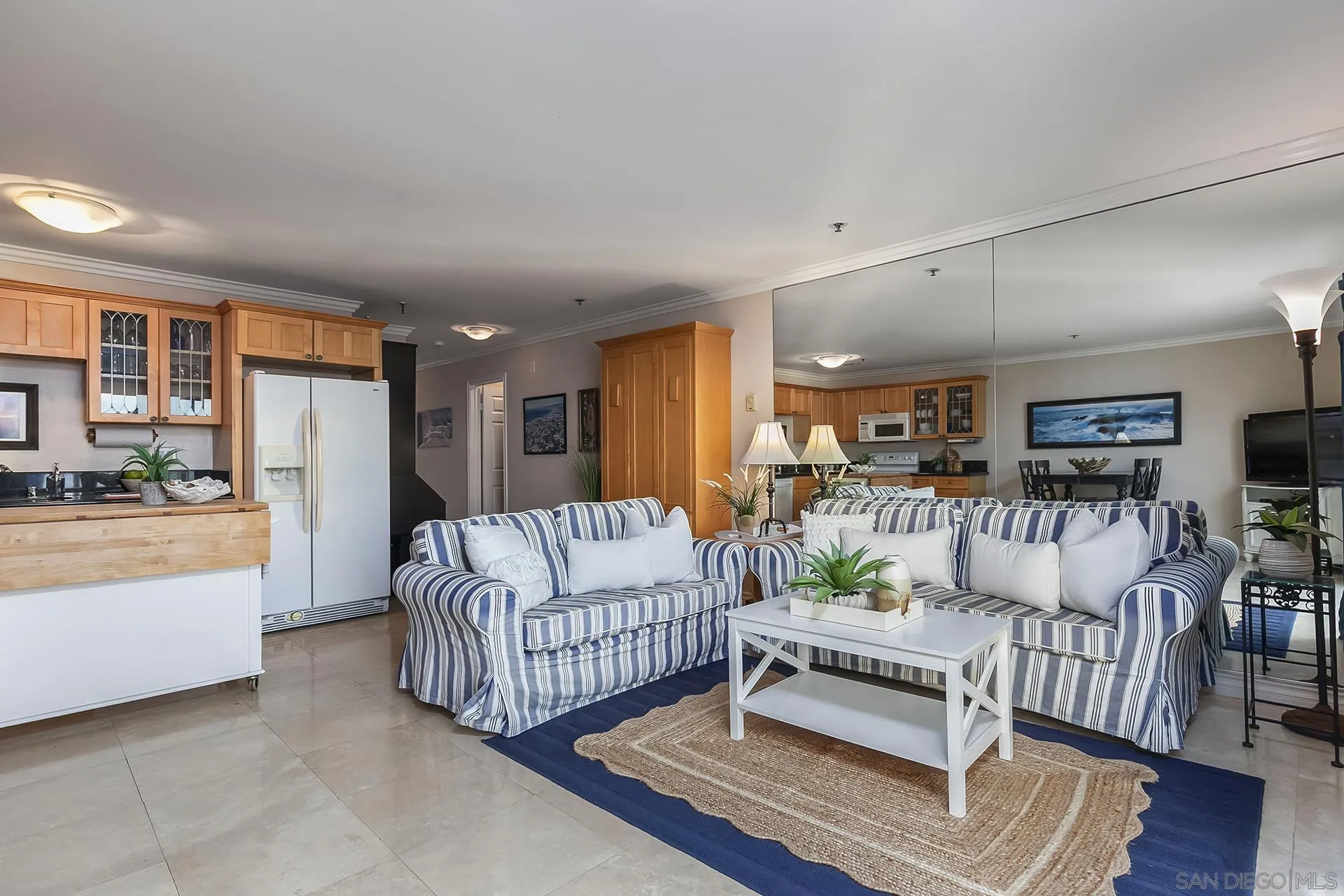 https://cdn.realtyfeed.com/cdn/127/250040201/c709be07cf390fc0153ab33d1194ada0.webp