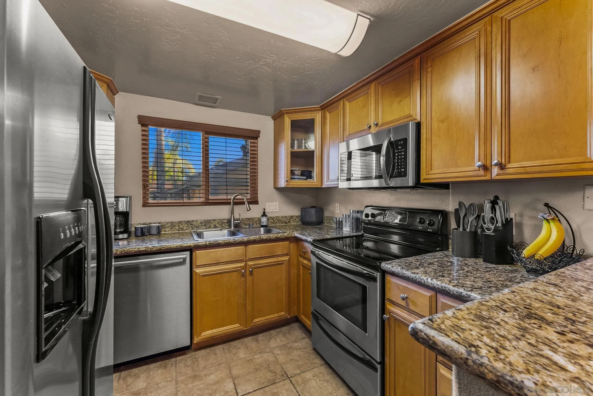 https://cdn.realtyfeed.com/cdn/127/250040205/d7aebddc00dd099ce403d1aced16634c.webp
