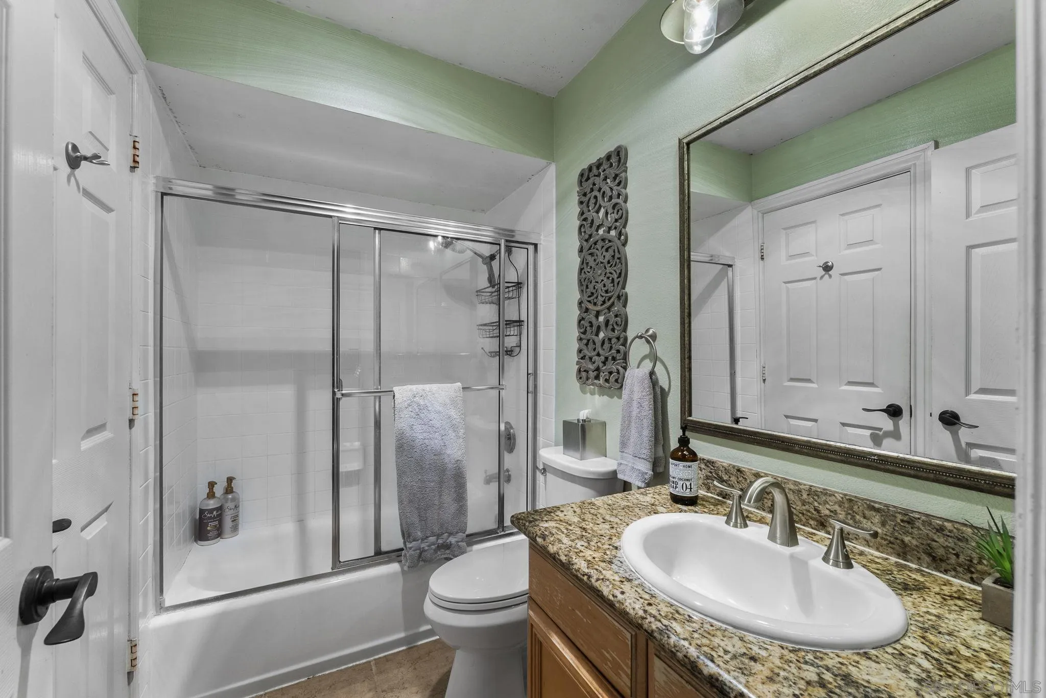 https://cdn.realtyfeed.com/cdn/127/250040205/e461b43eb4a3b6e1e8b92b46db81ac59.webp