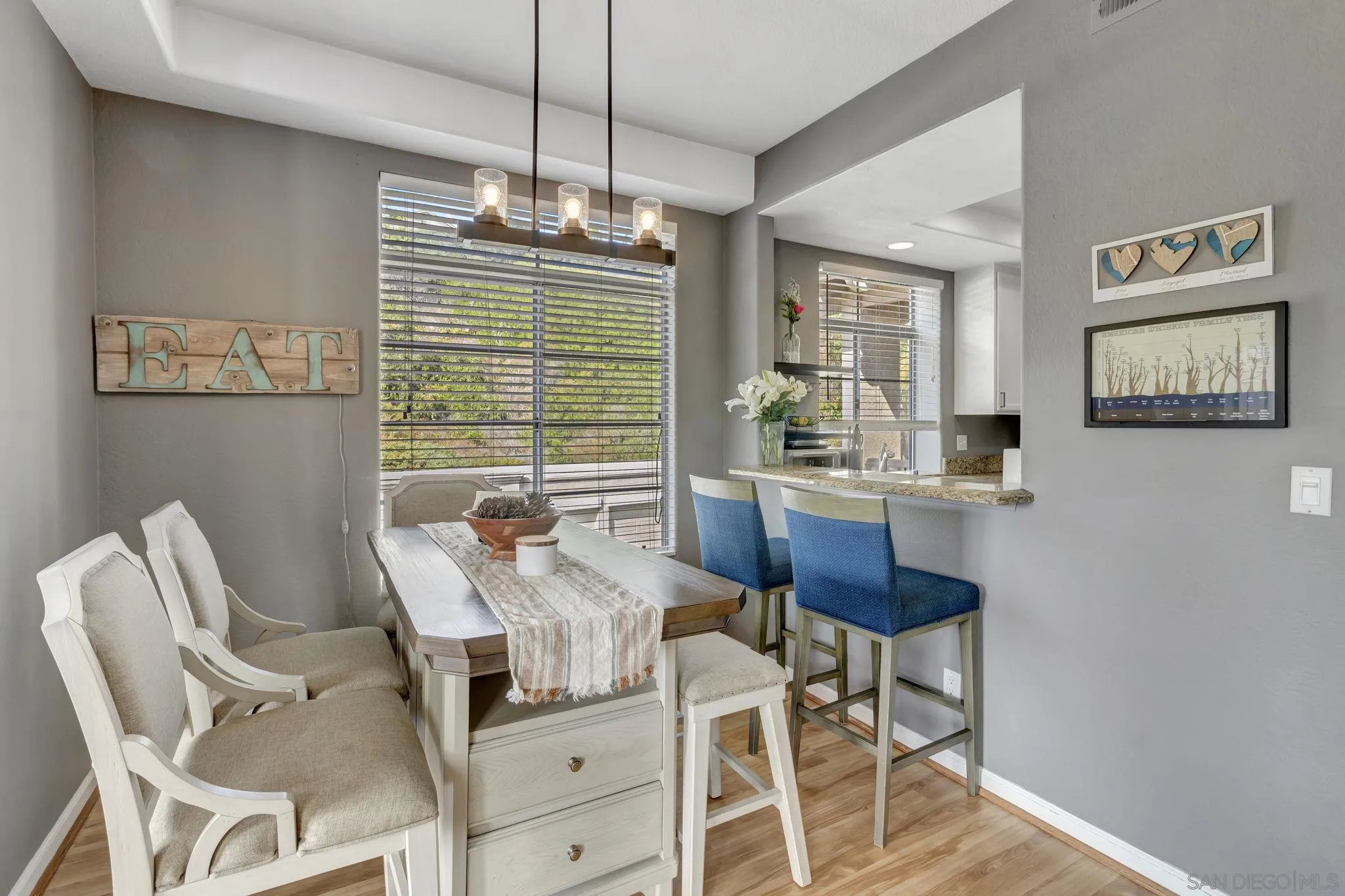 https://cdn.realtyfeed.com/cdn/127/250040207/812d74453aae3eecfa2b30ad9ae7038c.webp