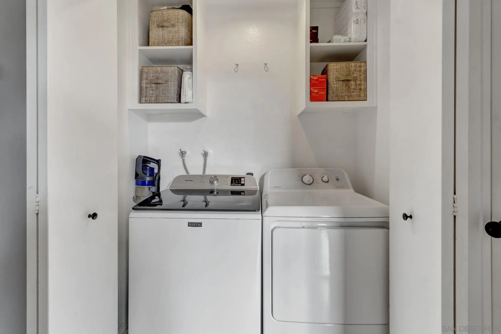 https://cdn.realtyfeed.com/cdn/127/250040207/a26dd17fdc6e55a3e73fd5a33a3f70c6.webp