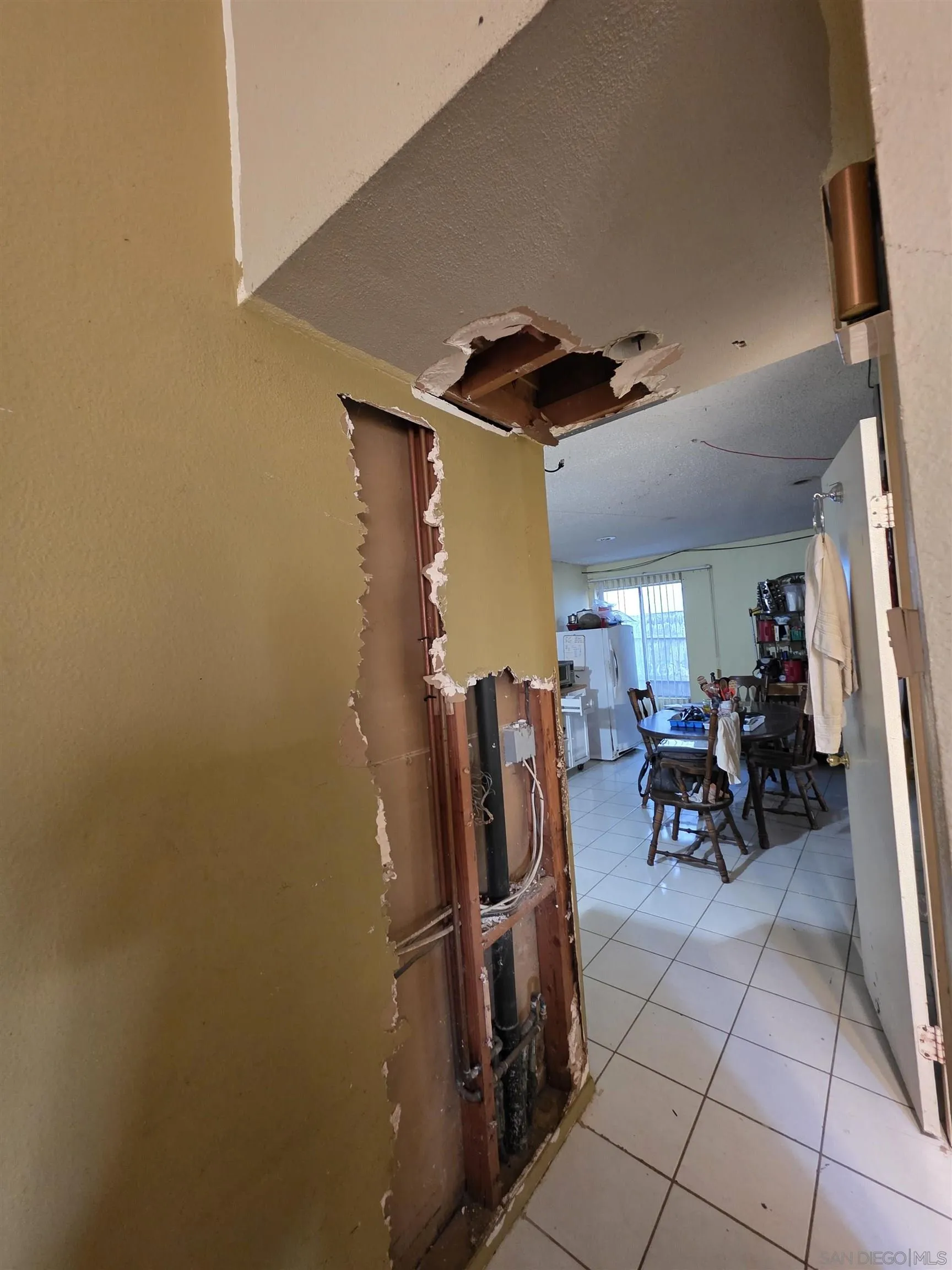 https://cdn.realtyfeed.com/cdn/127/250040211/64d9ad2ba35a39f8c9c5d3fa6836568b.webp