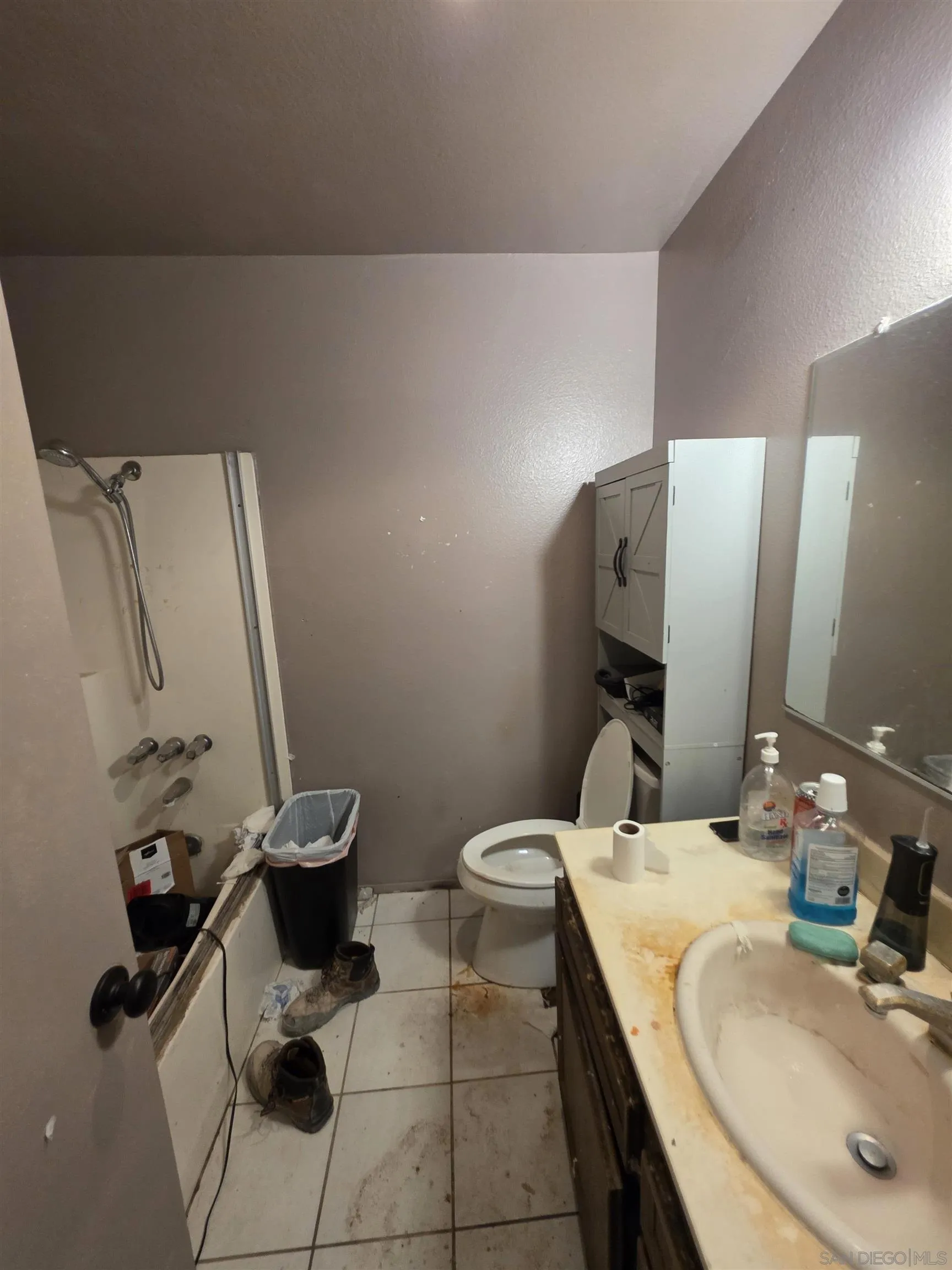 https://cdn.realtyfeed.com/cdn/127/250040211/d7a7ed4b26950545de6c9f4eef873823.webp