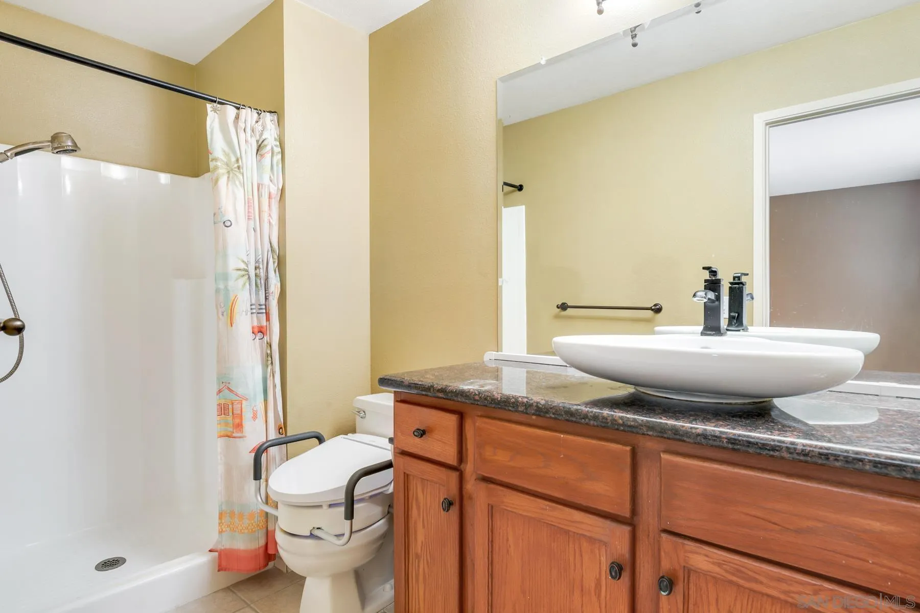 https://cdn.realtyfeed.com/cdn/127/250040222/a7bf28c6a48b02f9a67fee0afab83cfc.webp