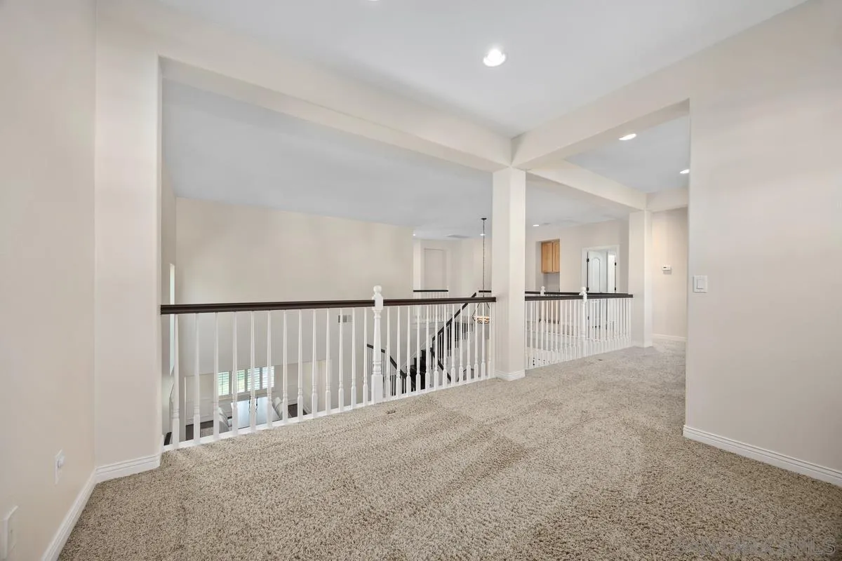 https://cdn.realtyfeed.com/cdn/127/250040233/9b834919fa8f9cd0d1045a00cc7ddb8b.webp