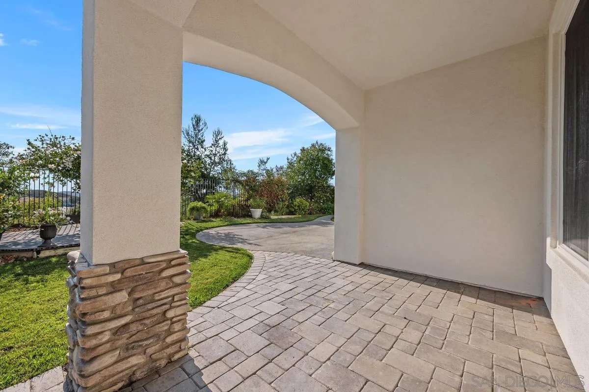 https://cdn.realtyfeed.com/cdn/127/250040233/c5b614692e2e1eadfc84ee9f46dd39b0.webp