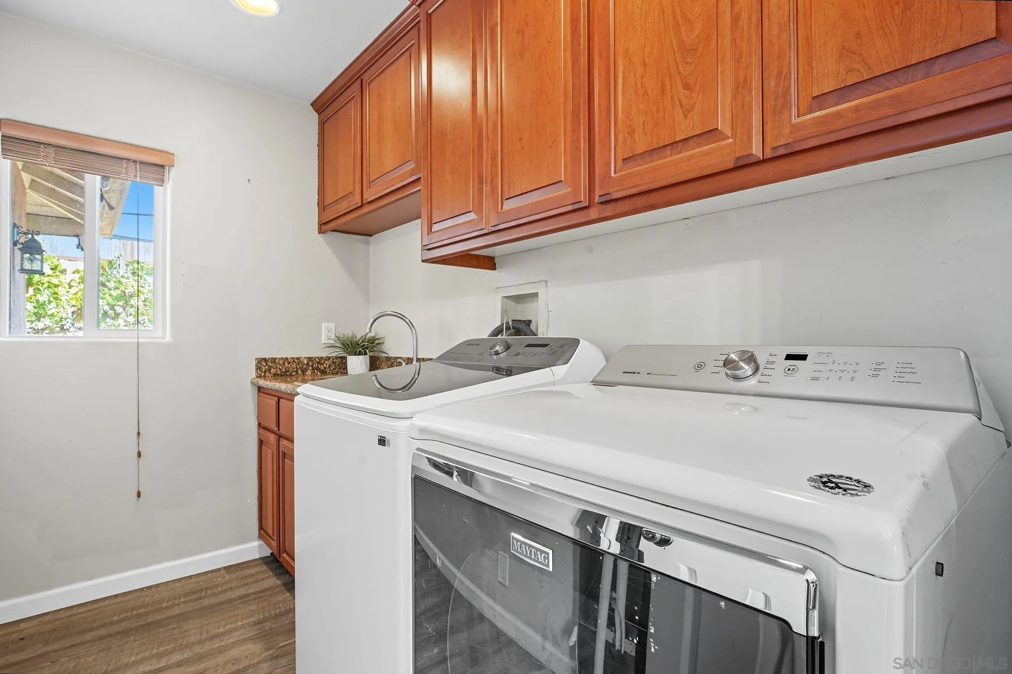 https://cdn.realtyfeed.com/cdn/127/250040246/a52d461edb3ff9352a348cf8a2107d85.webp