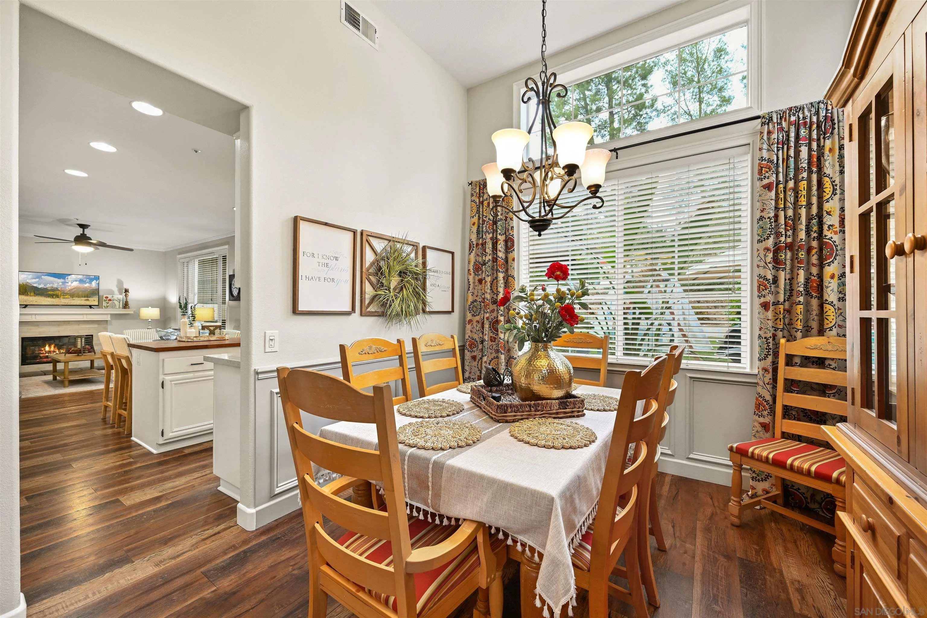 https://cdn.realtyfeed.com/cdn/127/250040247/376b3be3769e324e898a3ce1b2a52983.webp