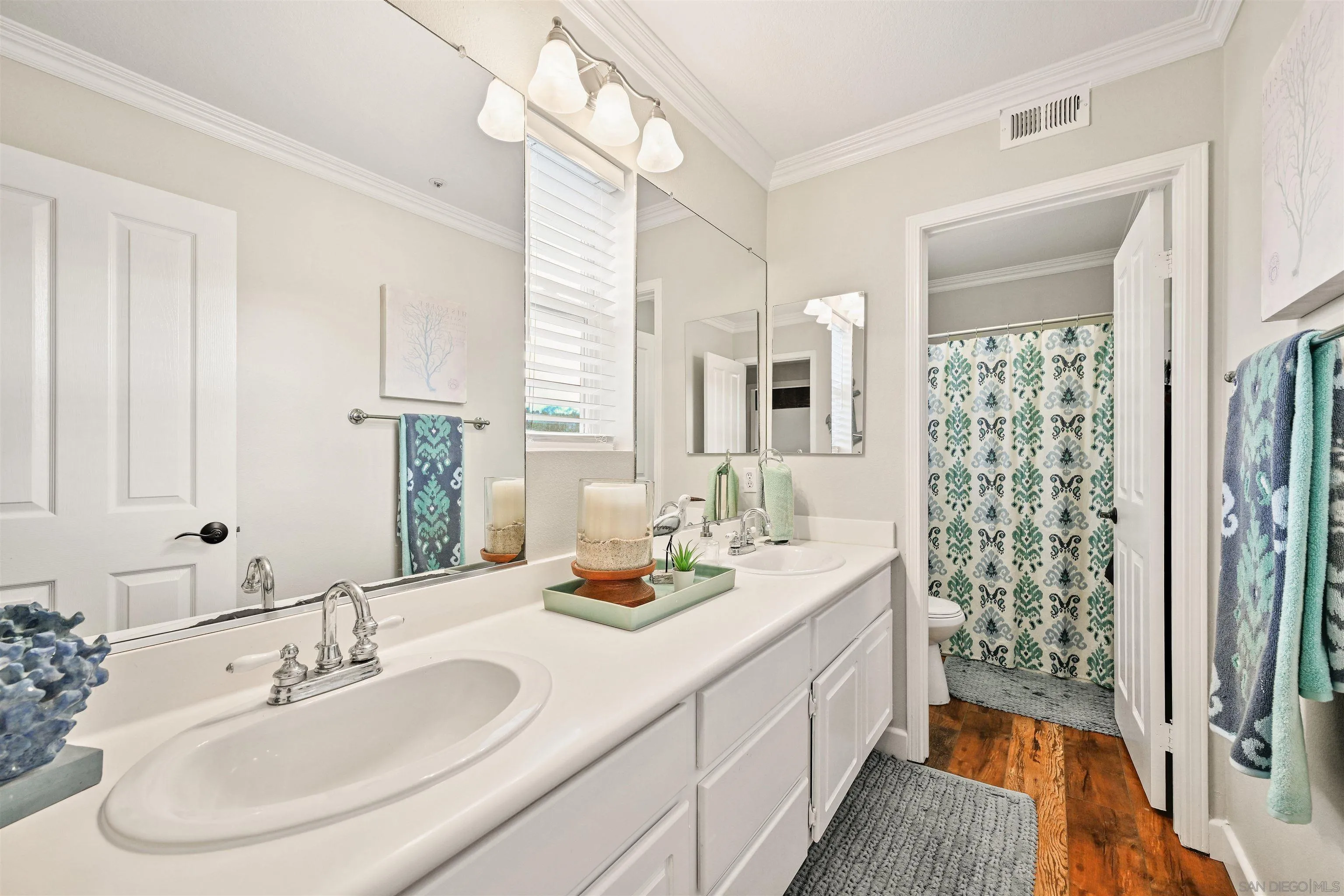 https://cdn.realtyfeed.com/cdn/127/250040247/7ac5cb52dedbbf56151c4c0112b37a3c.webp