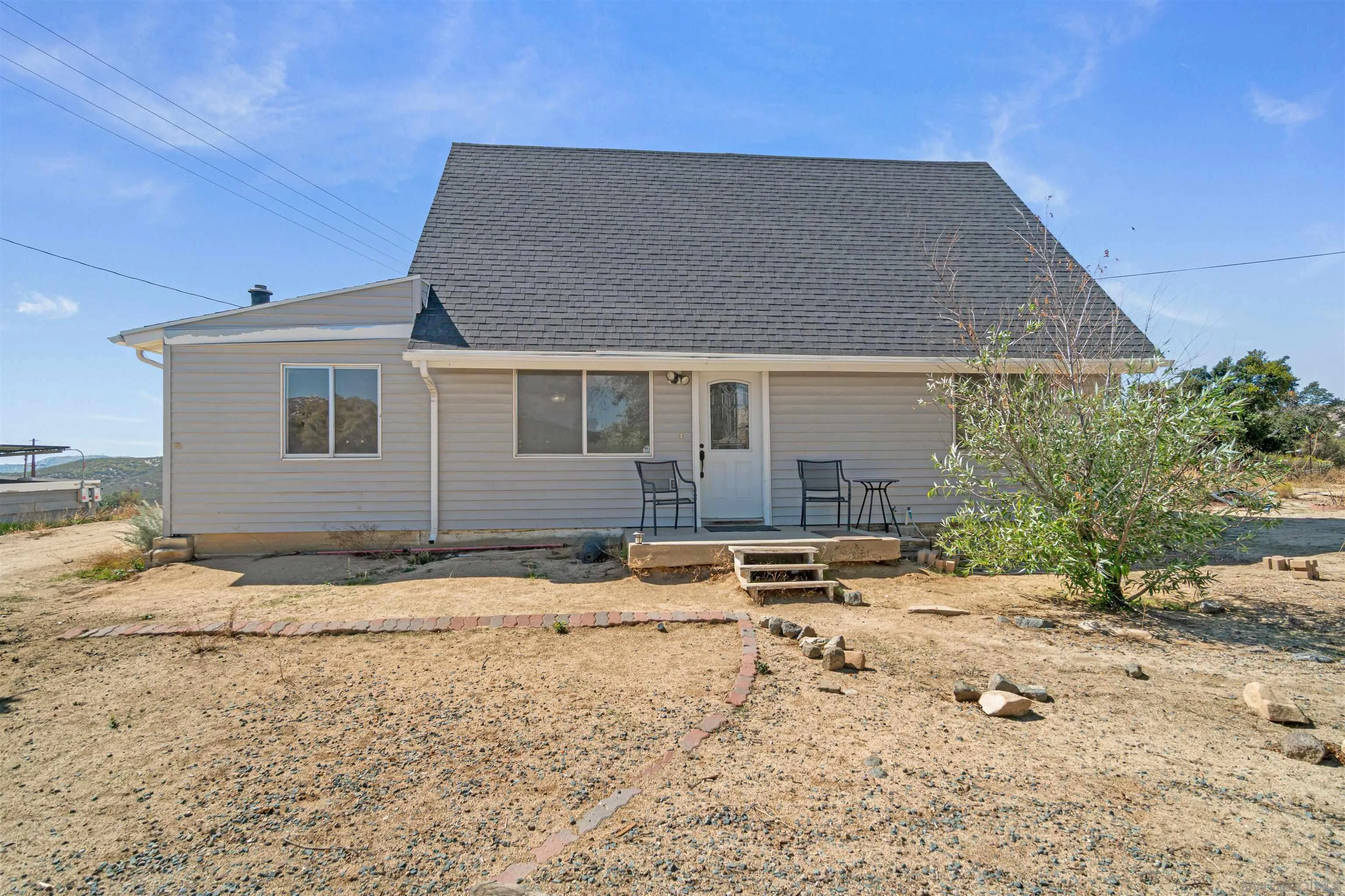 https://cdn.realtyfeed.com/cdn/127/250040248/15ef6a9680ef72f193ef7dcfee921f8c.webp