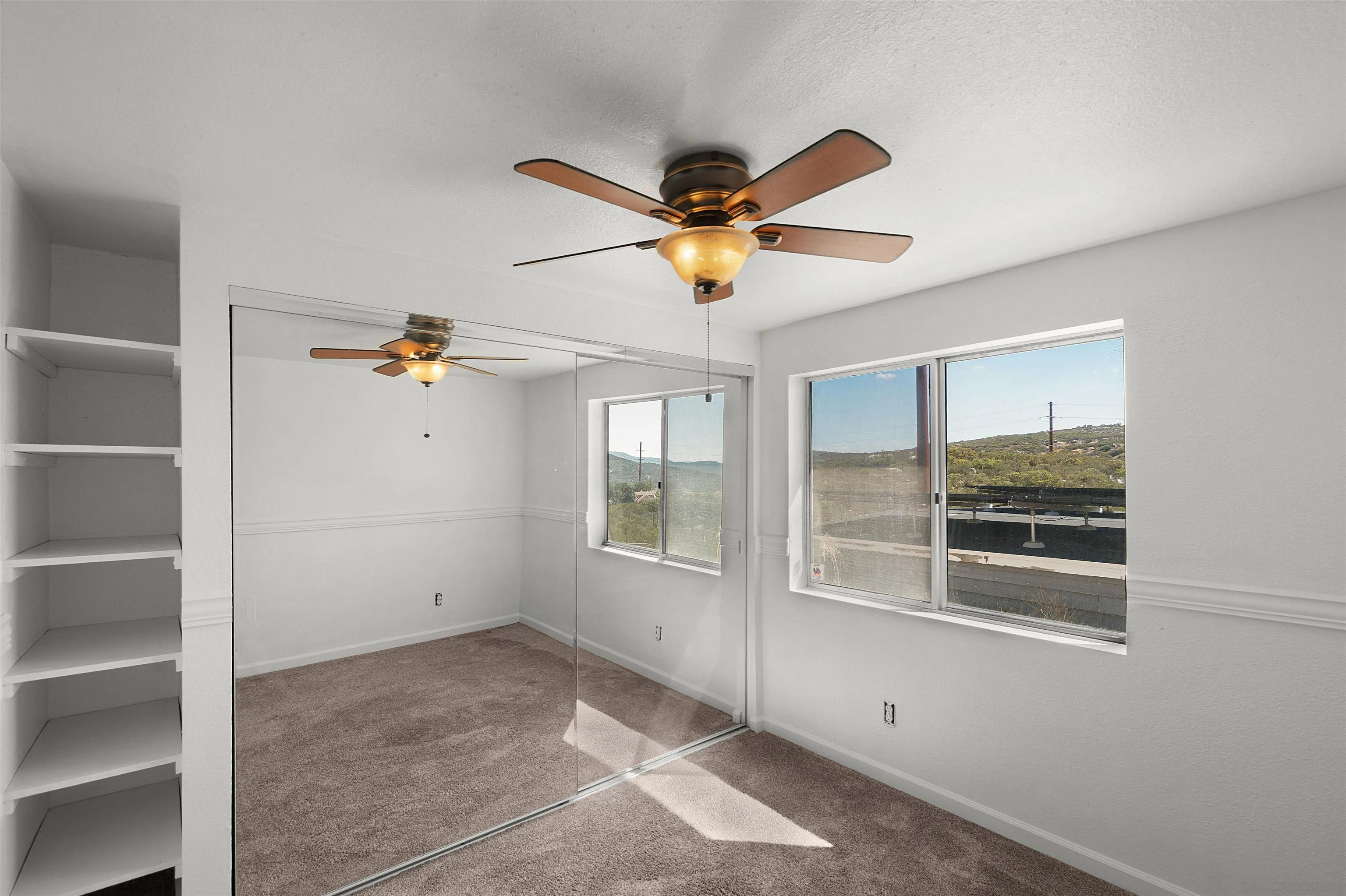https://cdn.realtyfeed.com/cdn/127/250040248/2d46e3416ef23b36b34f4c2a8ee6040e.webp