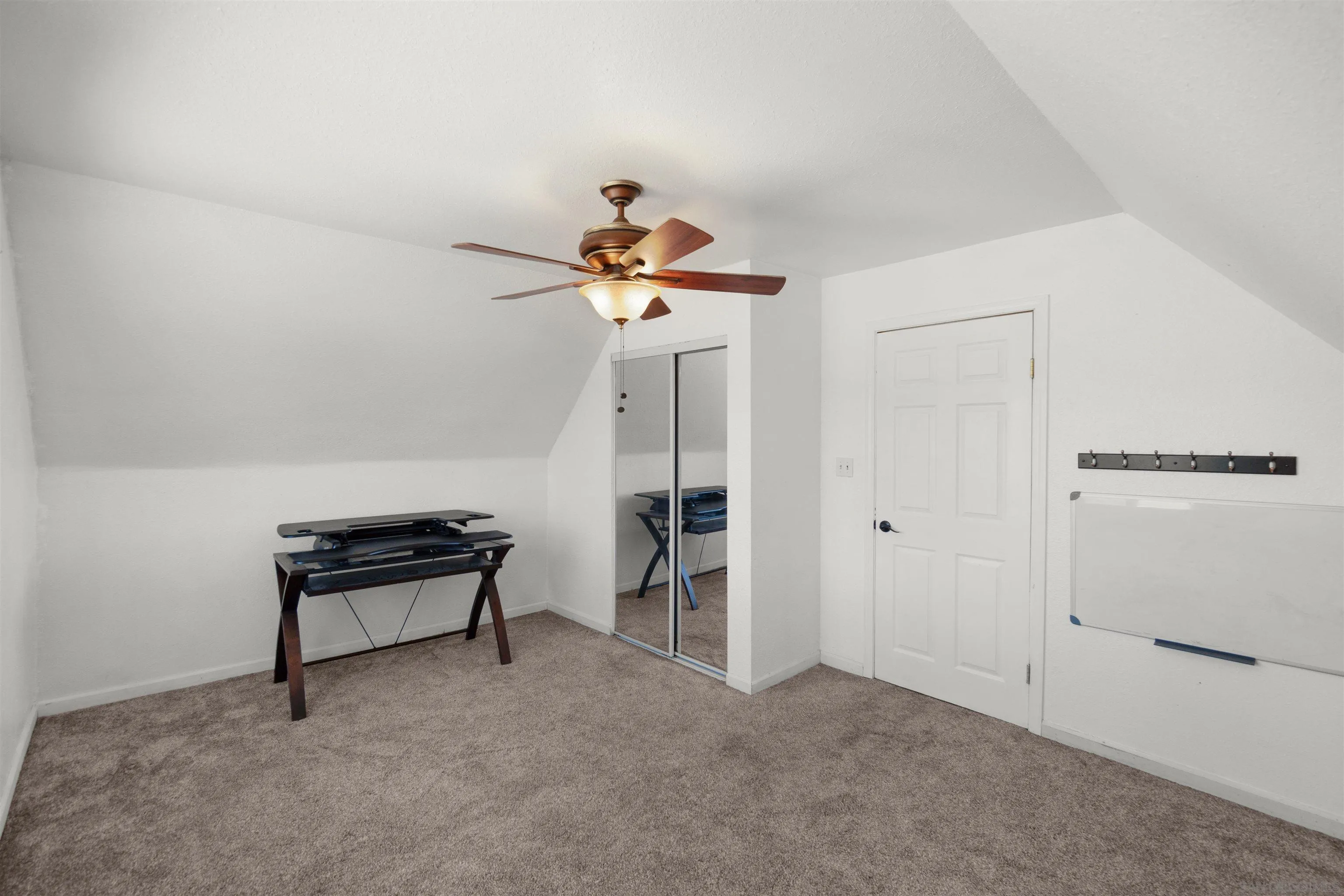https://cdn.realtyfeed.com/cdn/127/250040248/e59d3f977471a9a8aa31db43a2953ba8.webp