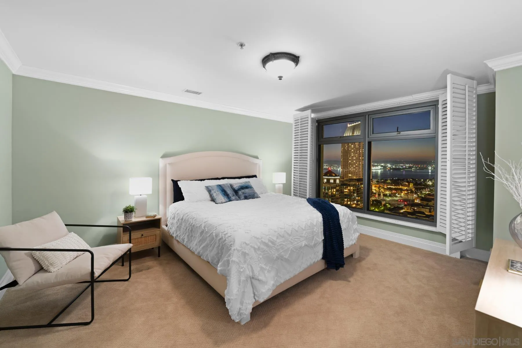 https://cdn.realtyfeed.com/cdn/127/250040270/1d79d7d930bbdbf0bf0bdf271225ff3a.webp