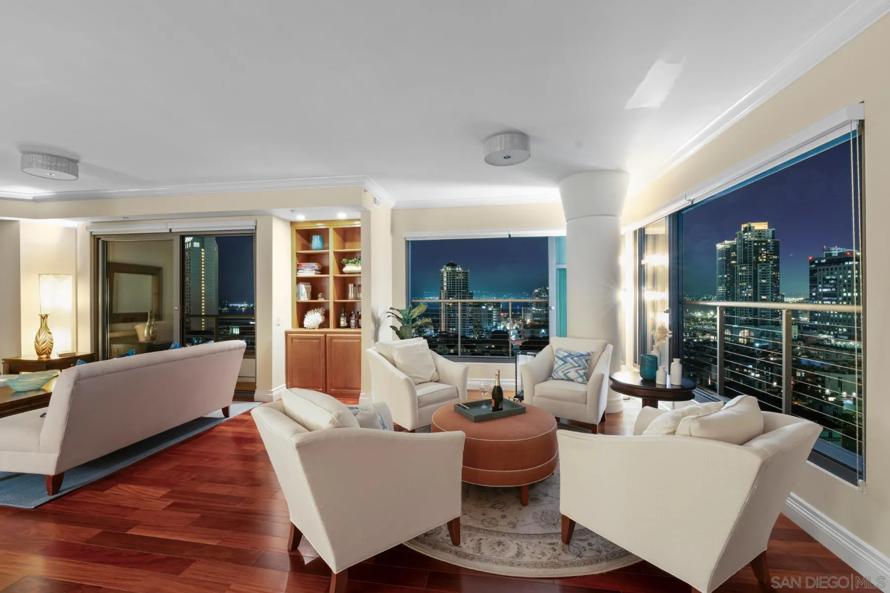 https://cdn.realtyfeed.com/cdn/127/250040270/3ae6e9622f3e6a922ed6f70b03c8a87b.webp