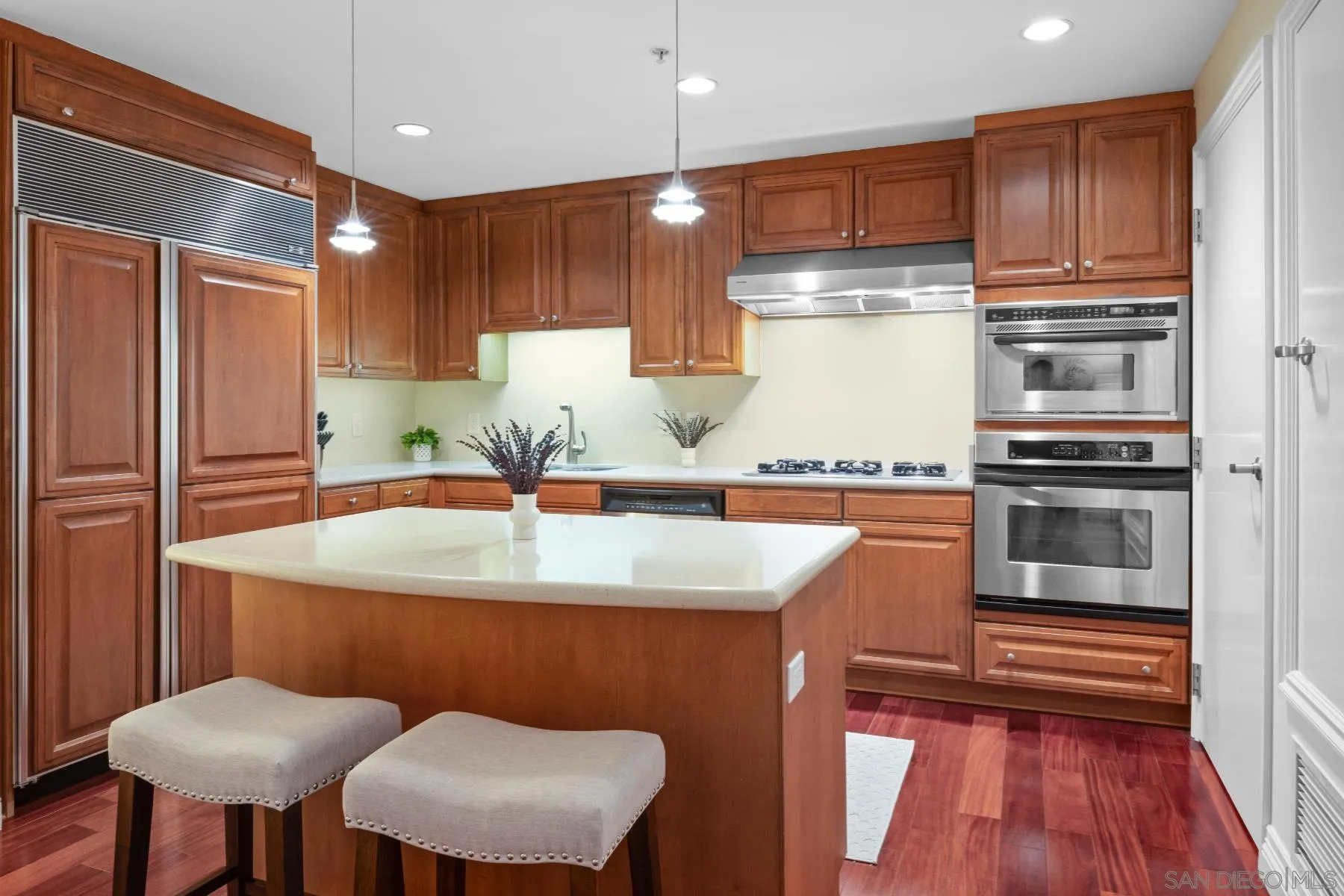 https://cdn.realtyfeed.com/cdn/127/250040270/c794bb68bef7a566de363b192c1b944d.webp
