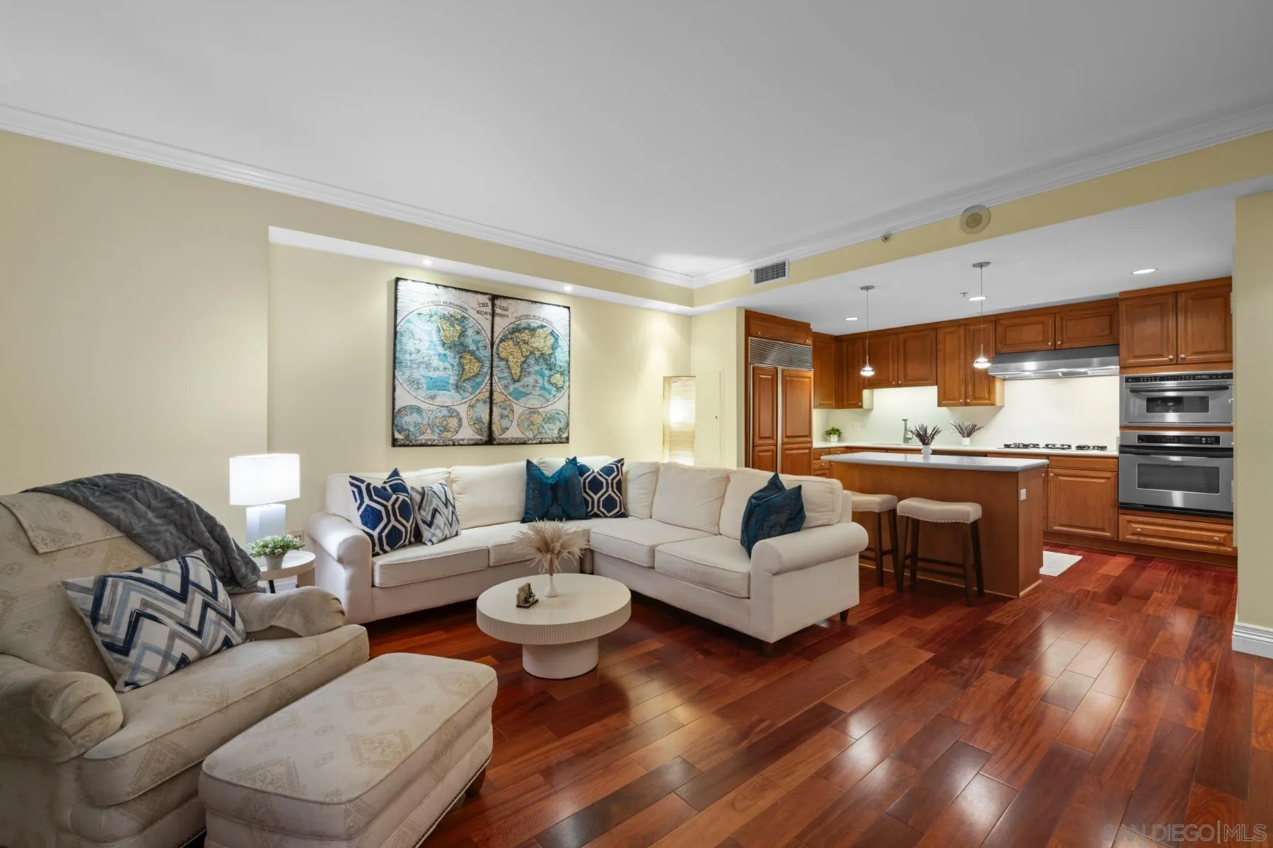 https://cdn.realtyfeed.com/cdn/127/250040270/e935433ef068ae0ce6b41593f37f4958.webp