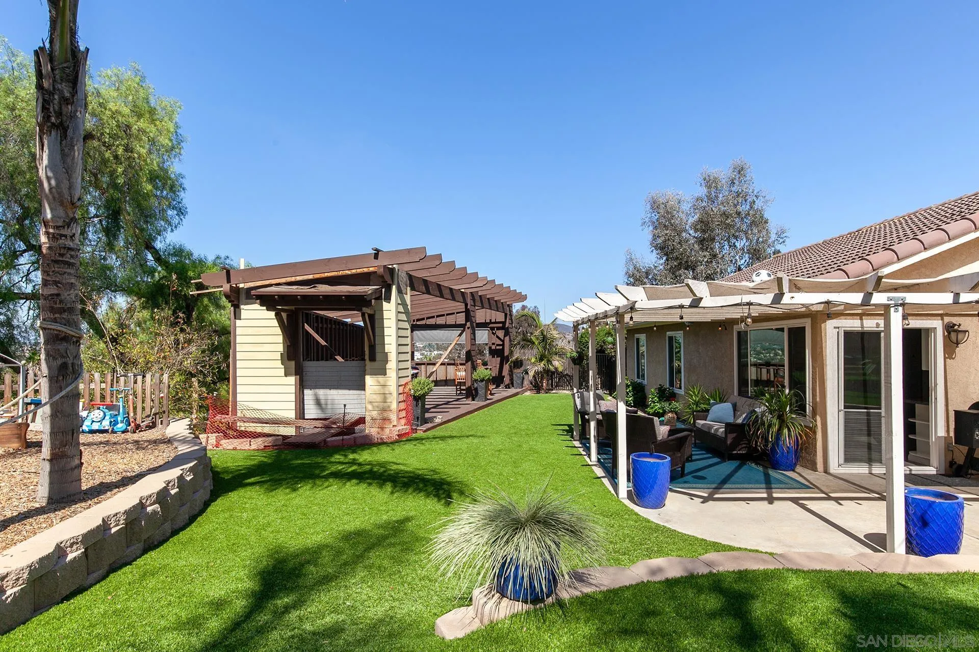 https://cdn.realtyfeed.com/cdn/127/250040276/04bee6c4f0eafdda43d1a56671eb7ee3.webp