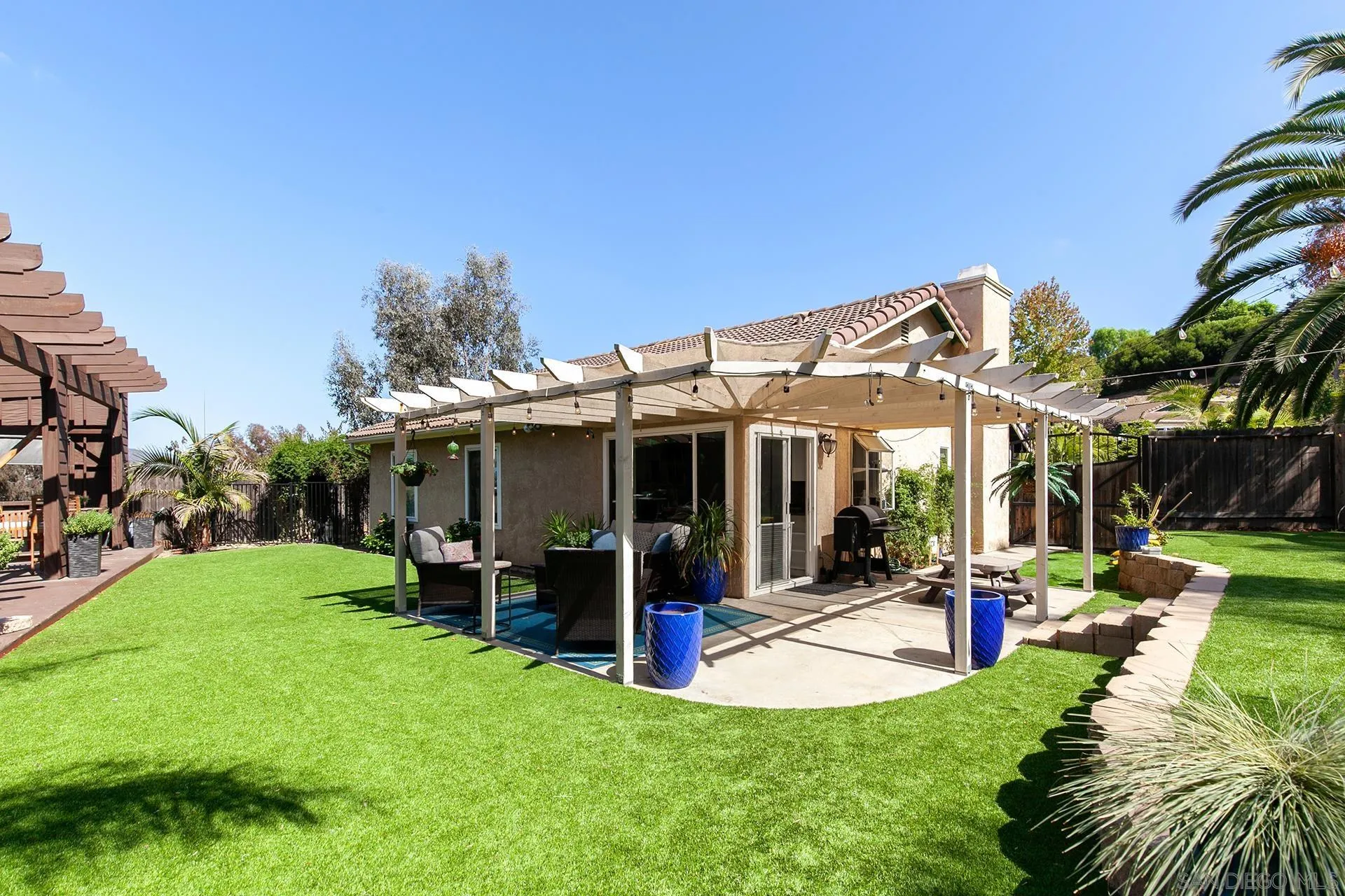 https://cdn.realtyfeed.com/cdn/127/250040276/7bc5cfb27dd95d1a4cfc4a4bf6cf679d.webp