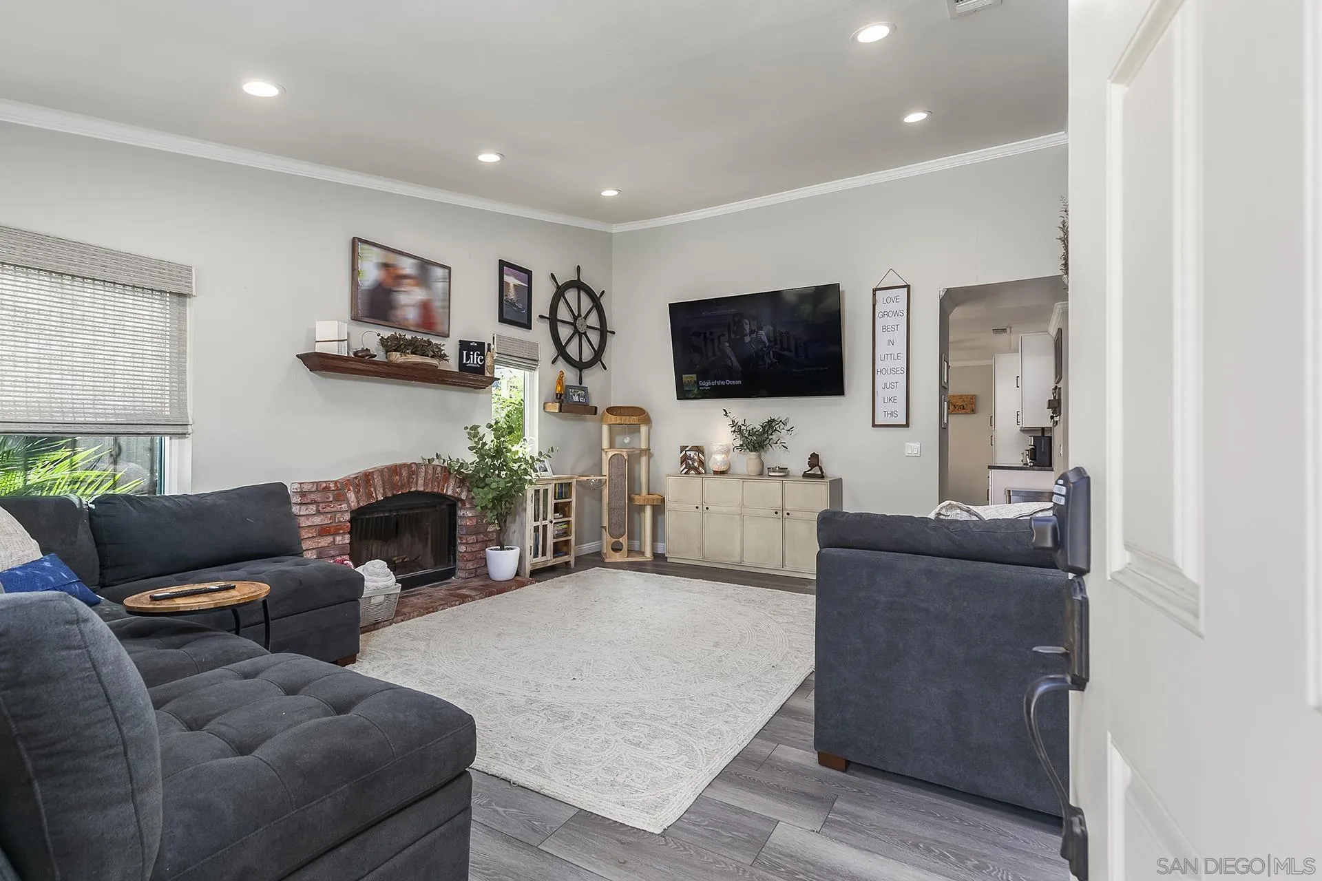 https://cdn.realtyfeed.com/cdn/127/250040276/d055452e9f71ff5763fa007bdeeb3b29.webp