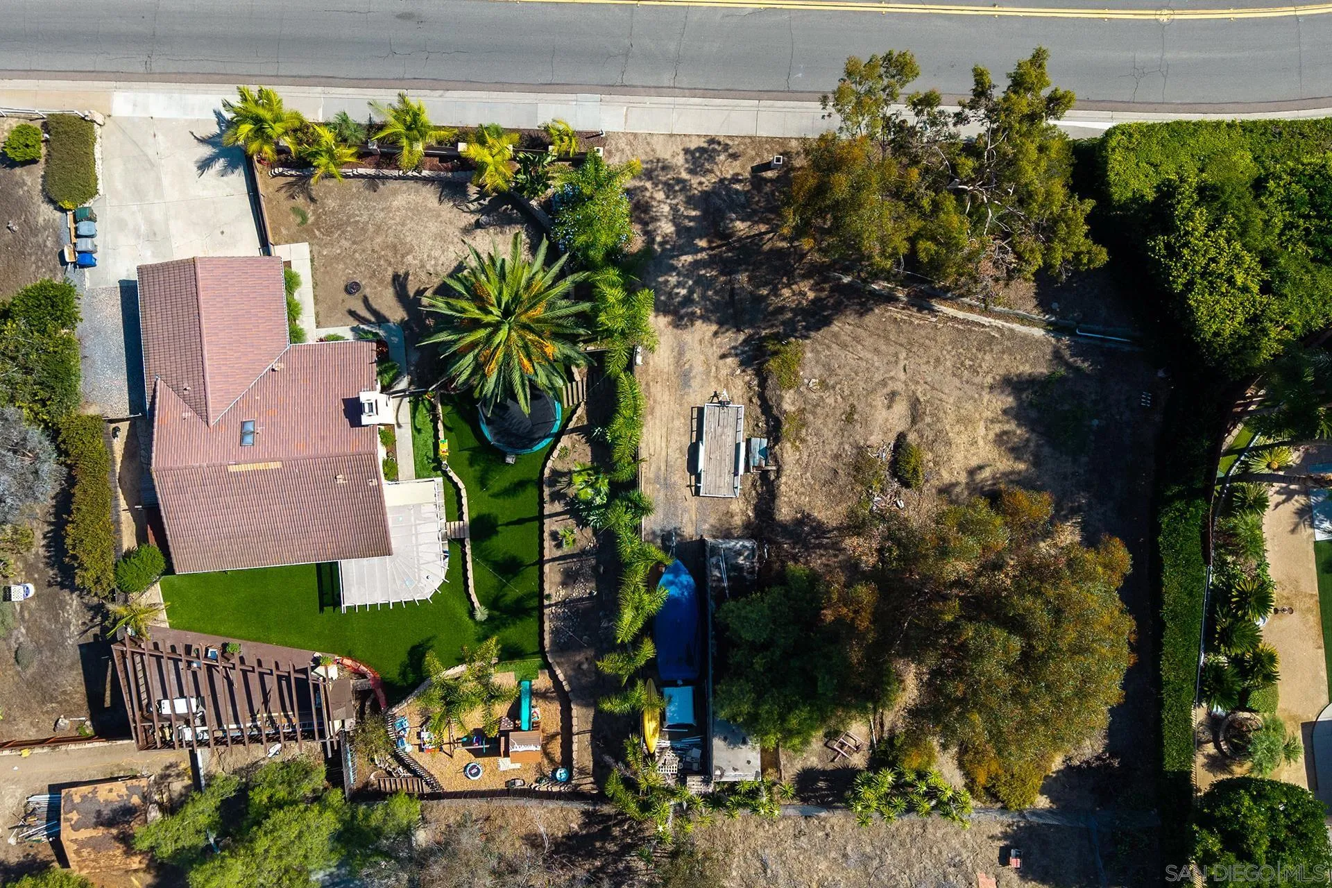 https://cdn.realtyfeed.com/cdn/127/250040276/ee2ff766ba7d9f703f1abef6082bb672.webp