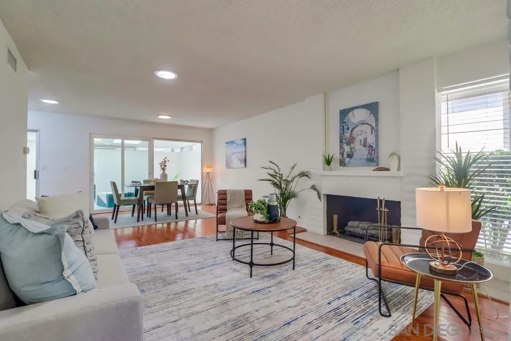 https://cdn.realtyfeed.com/cdn/127/250040277/cbe62ae747a5fab2b4567c8cc644fe41.webp