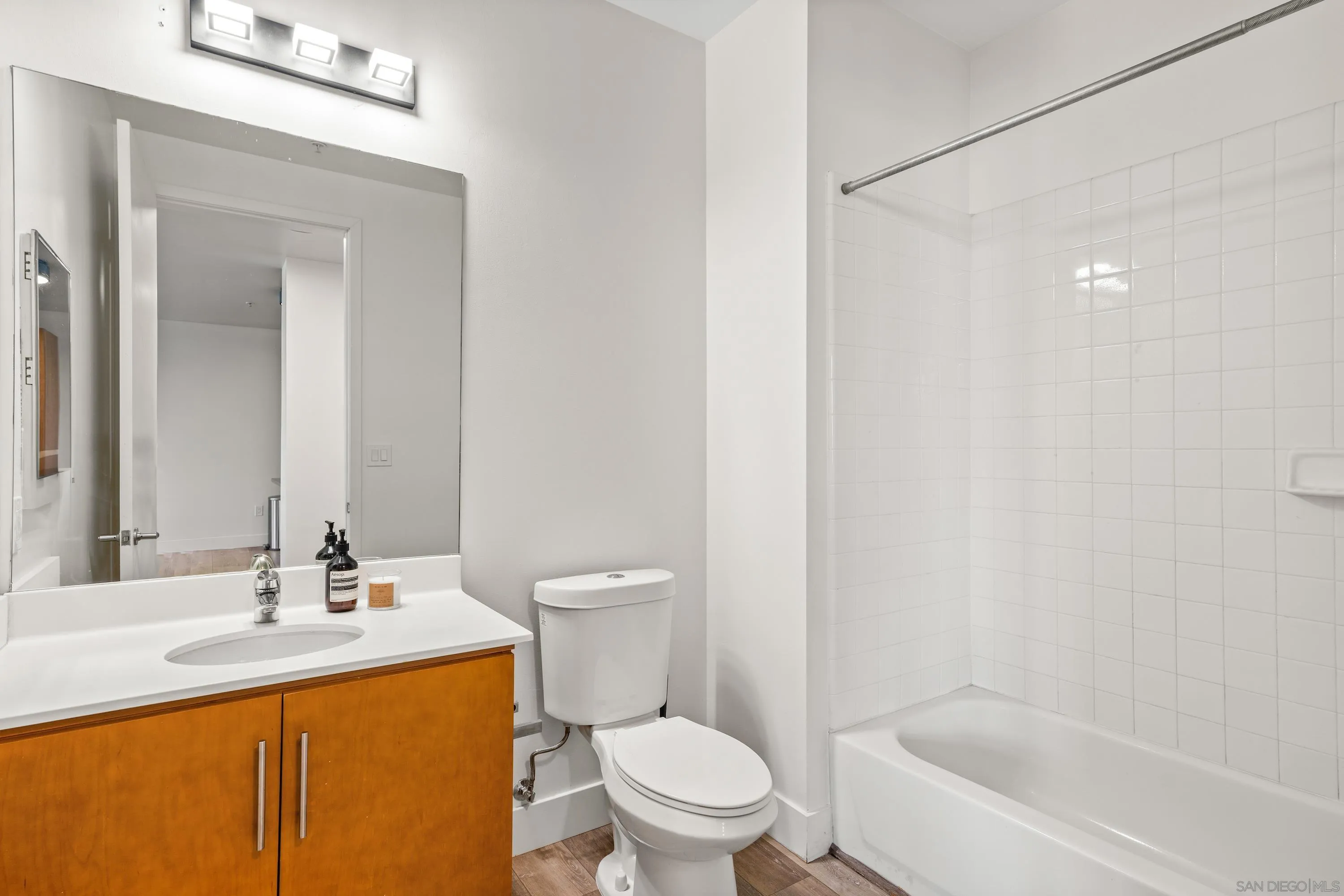 Photo #18: 250040297 Listing: Photo #18