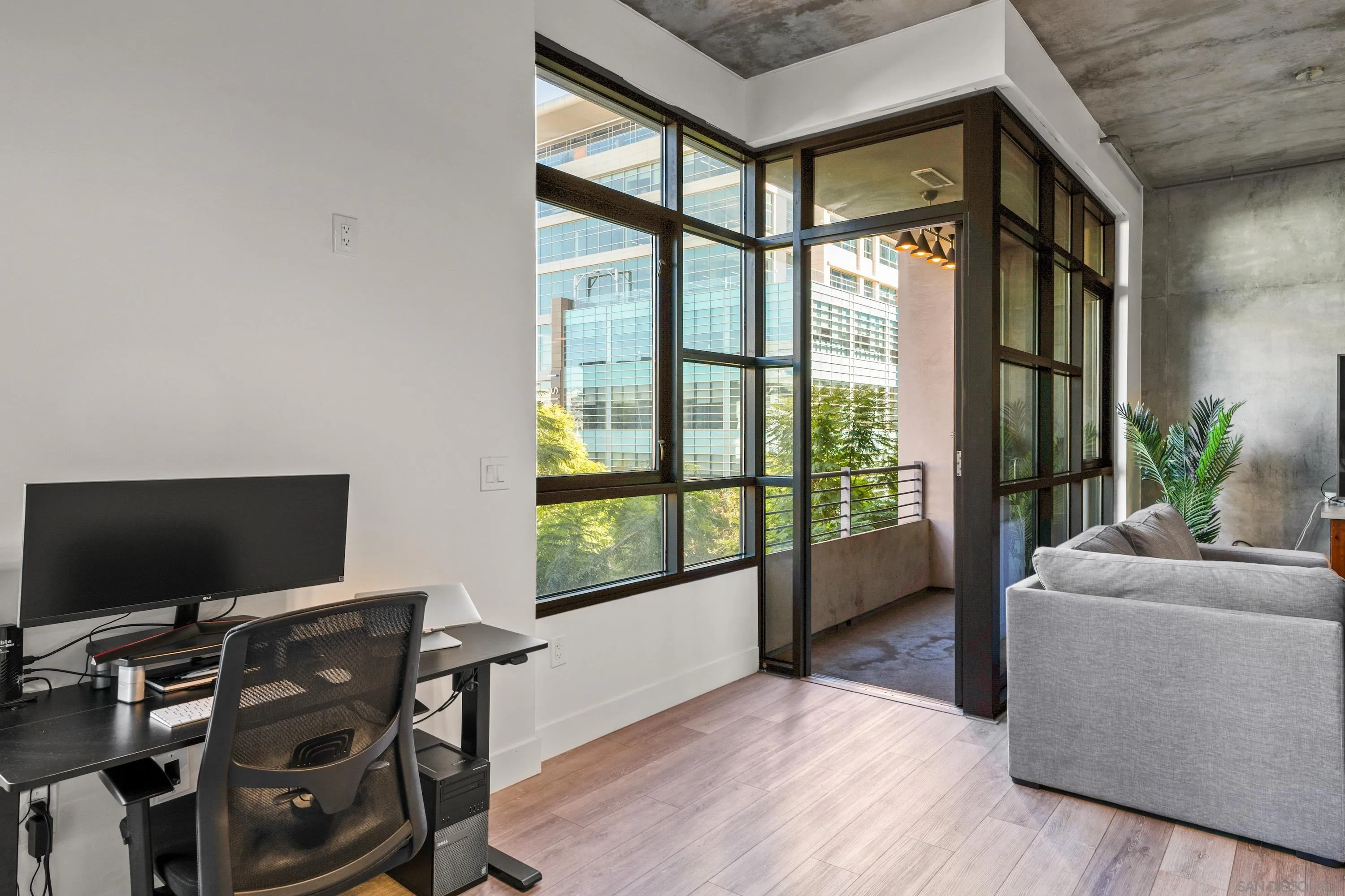 https://cdn.realtyfeed.com/cdn/127/250040297/36ceb37cdee519eb5efce4aedb6140cc.webp
