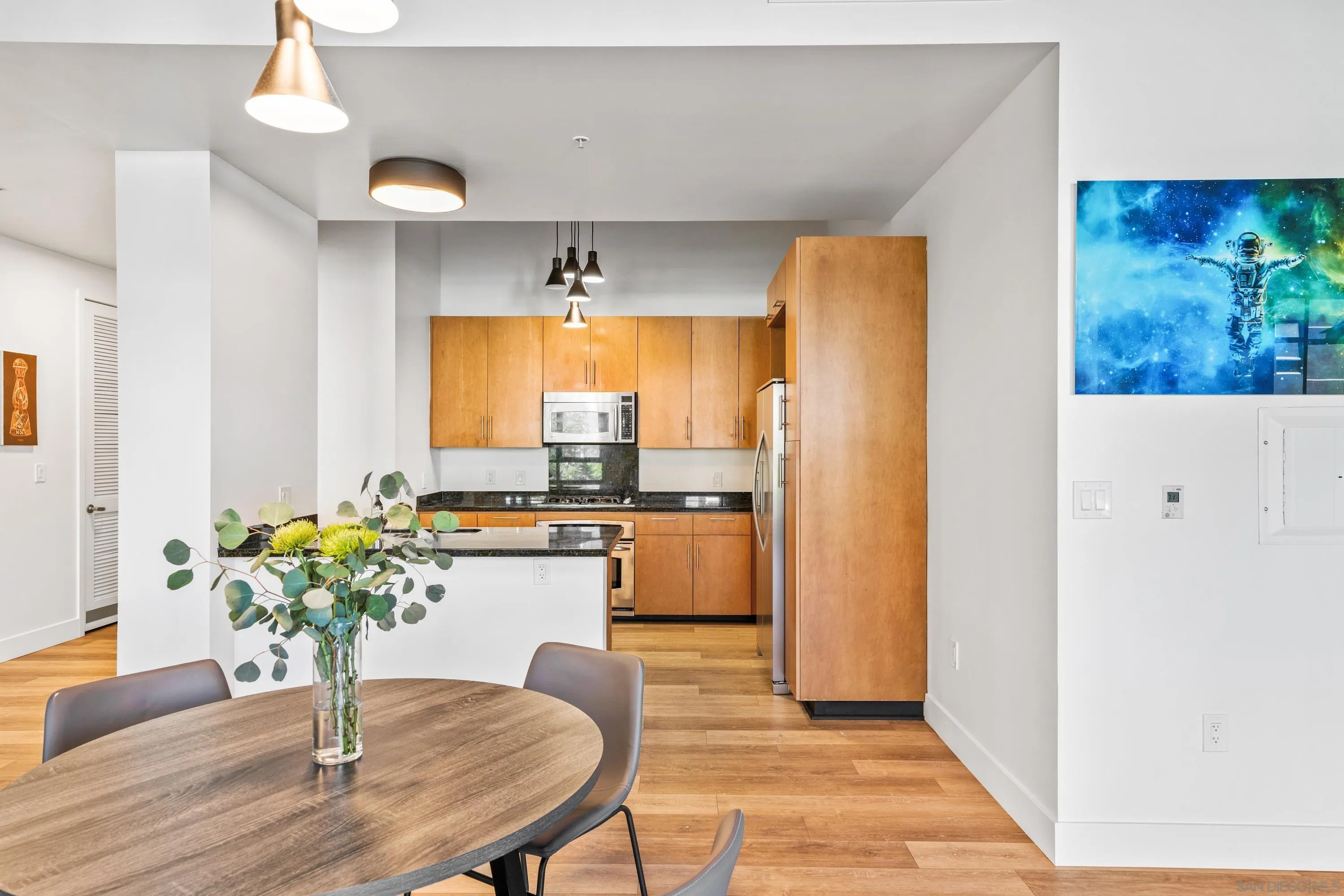 Photo #5: 250040297 Listing: Photo #5