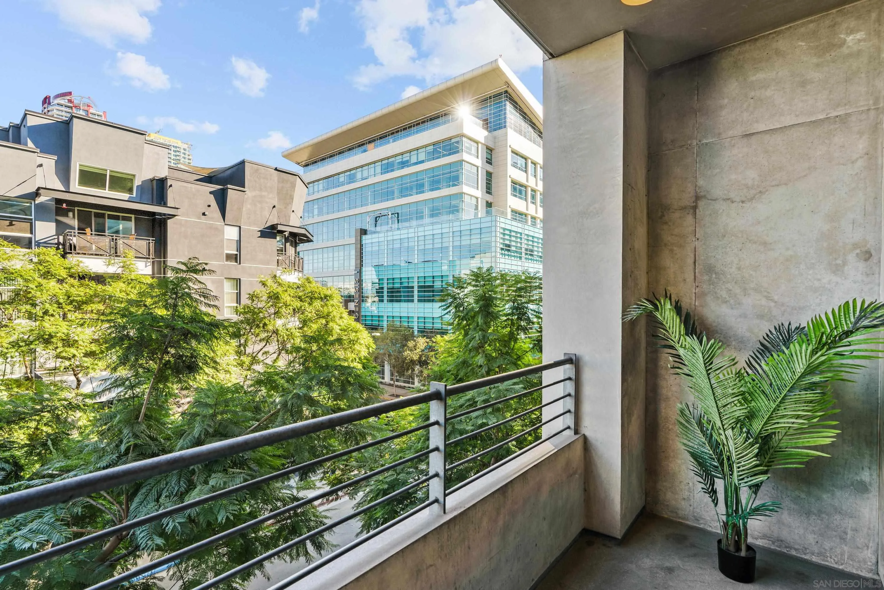 Photo #13: 250040297 Listing: Photo #13